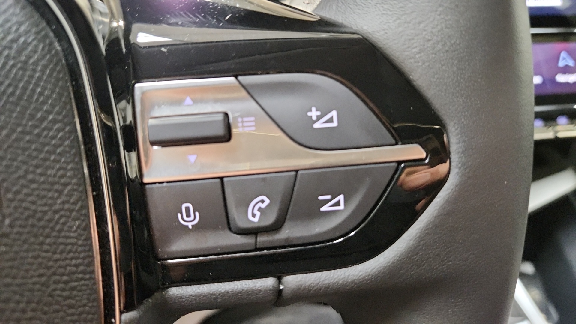 PEUGEOT 308 Hybrid 145 e-DCS6 Allure