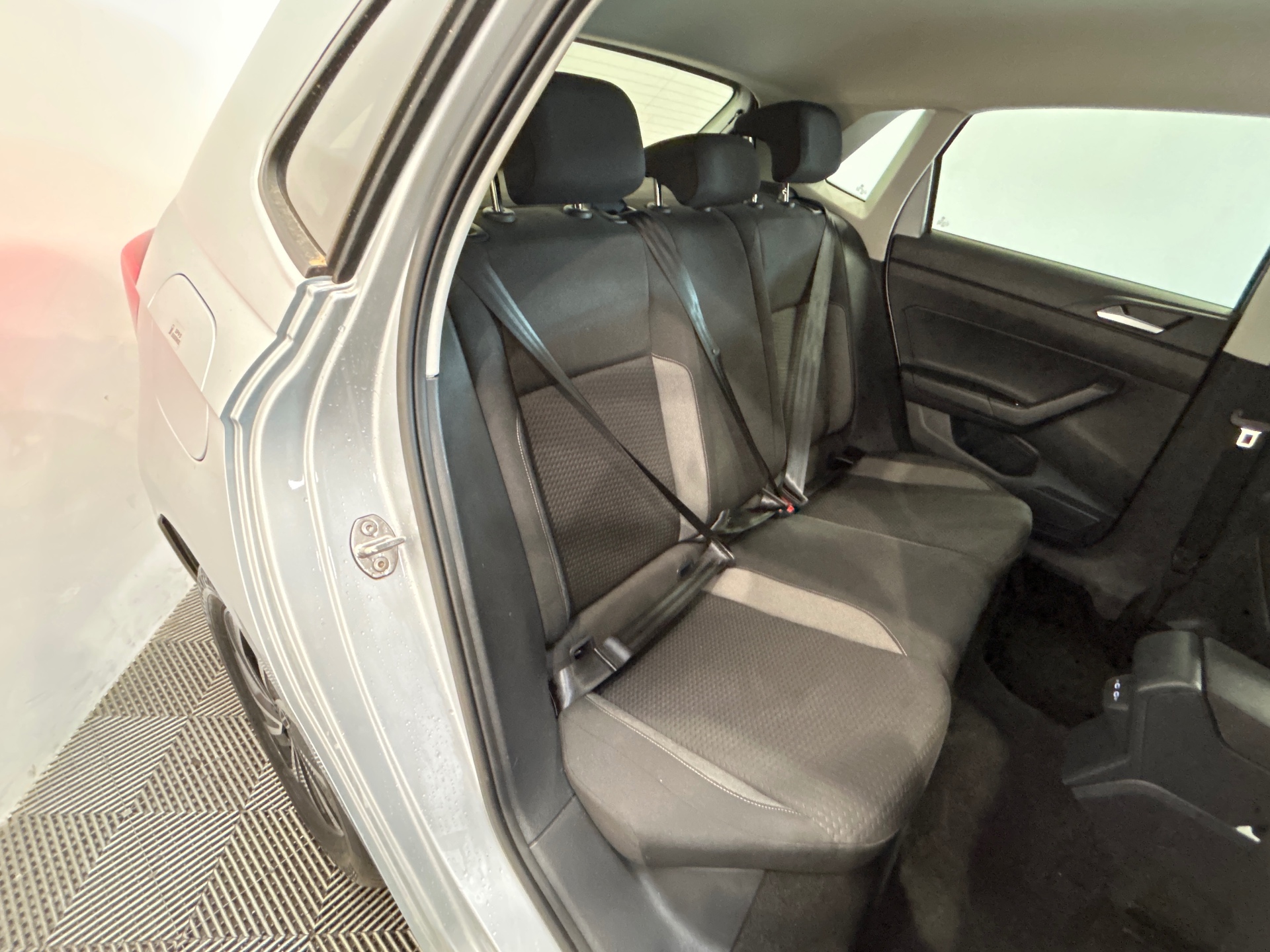VOLKSWAGEN POLO Edition 1.0 TSI 95 DSG