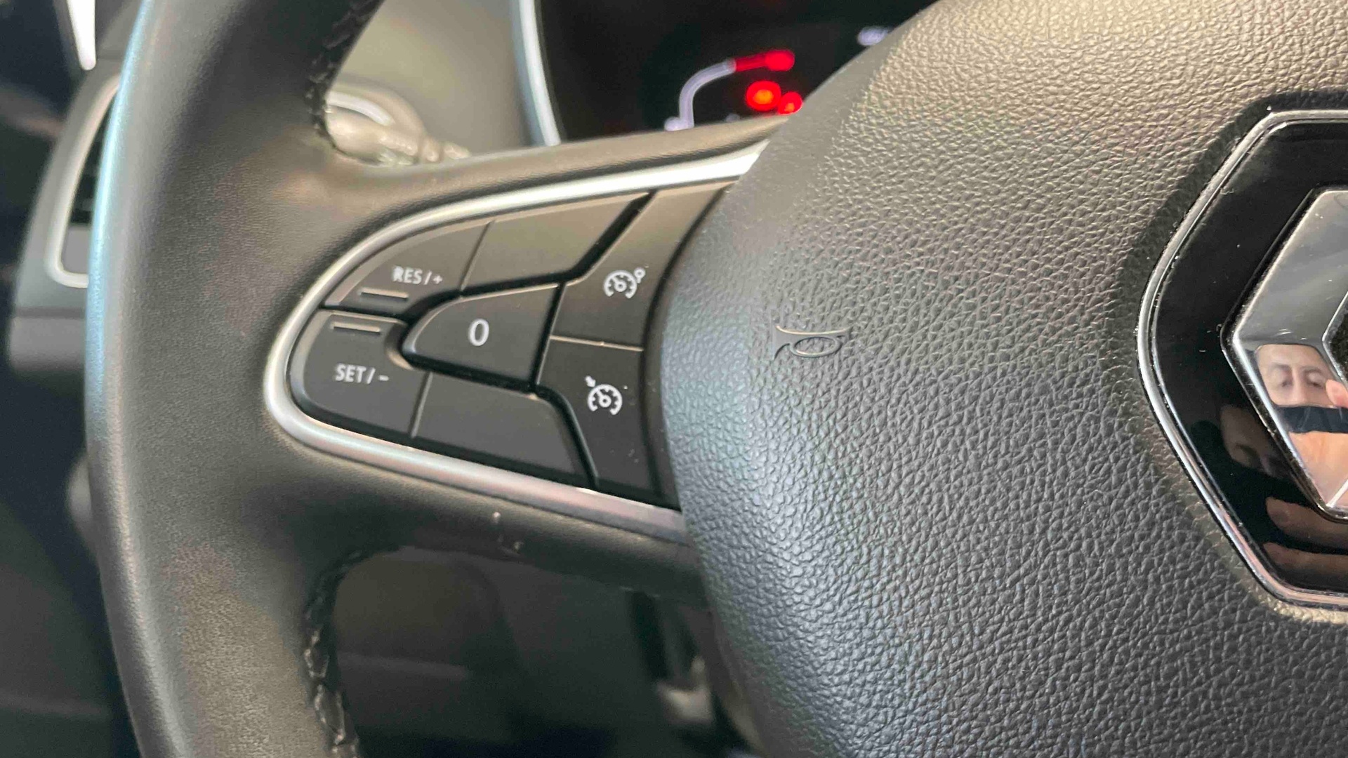 RENAULT MEGANE IV ESTATE Blue dCi 115 Business