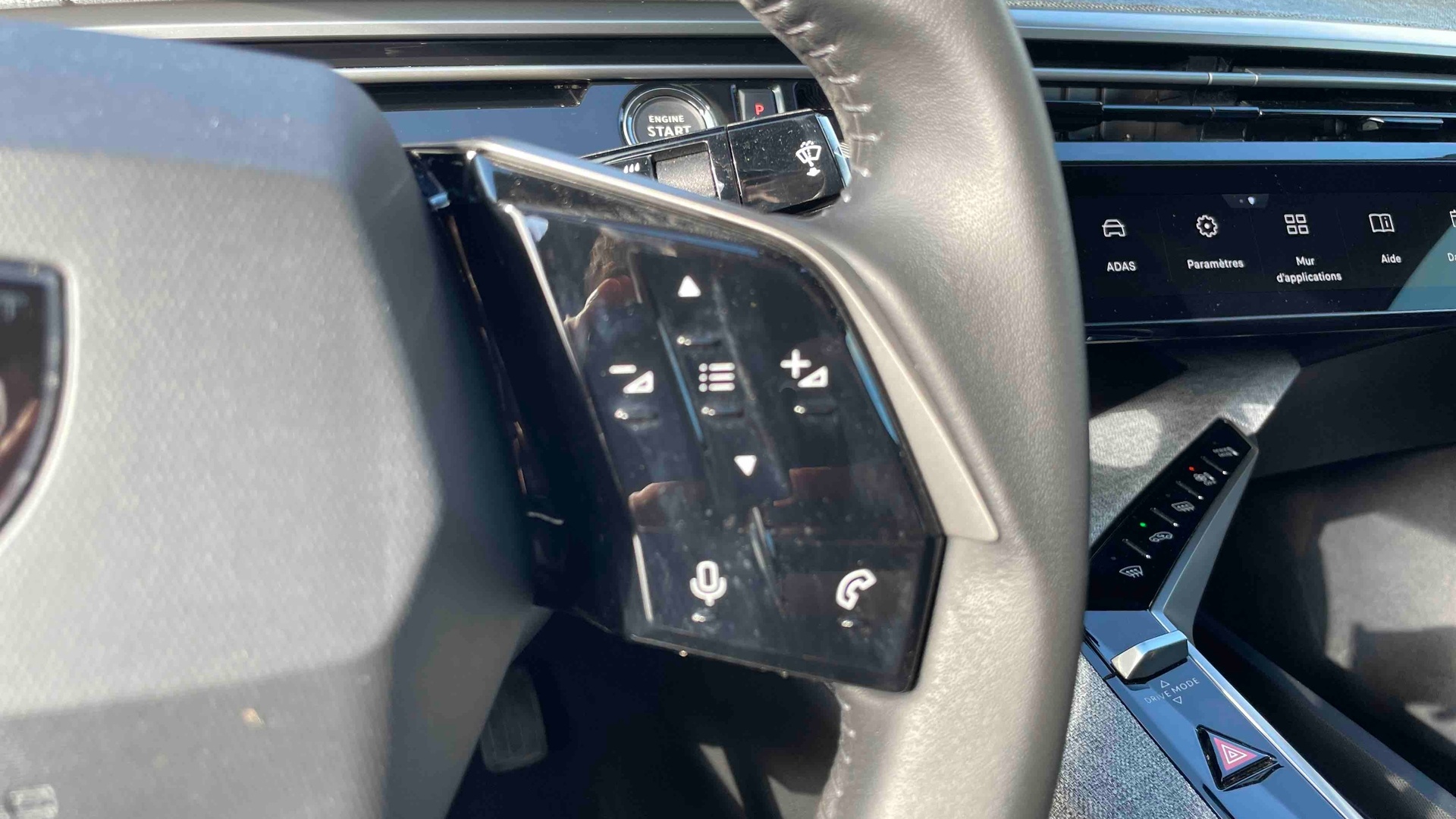 PEUGEOT 3008 Hybrid 145 e-DCS6 Allure