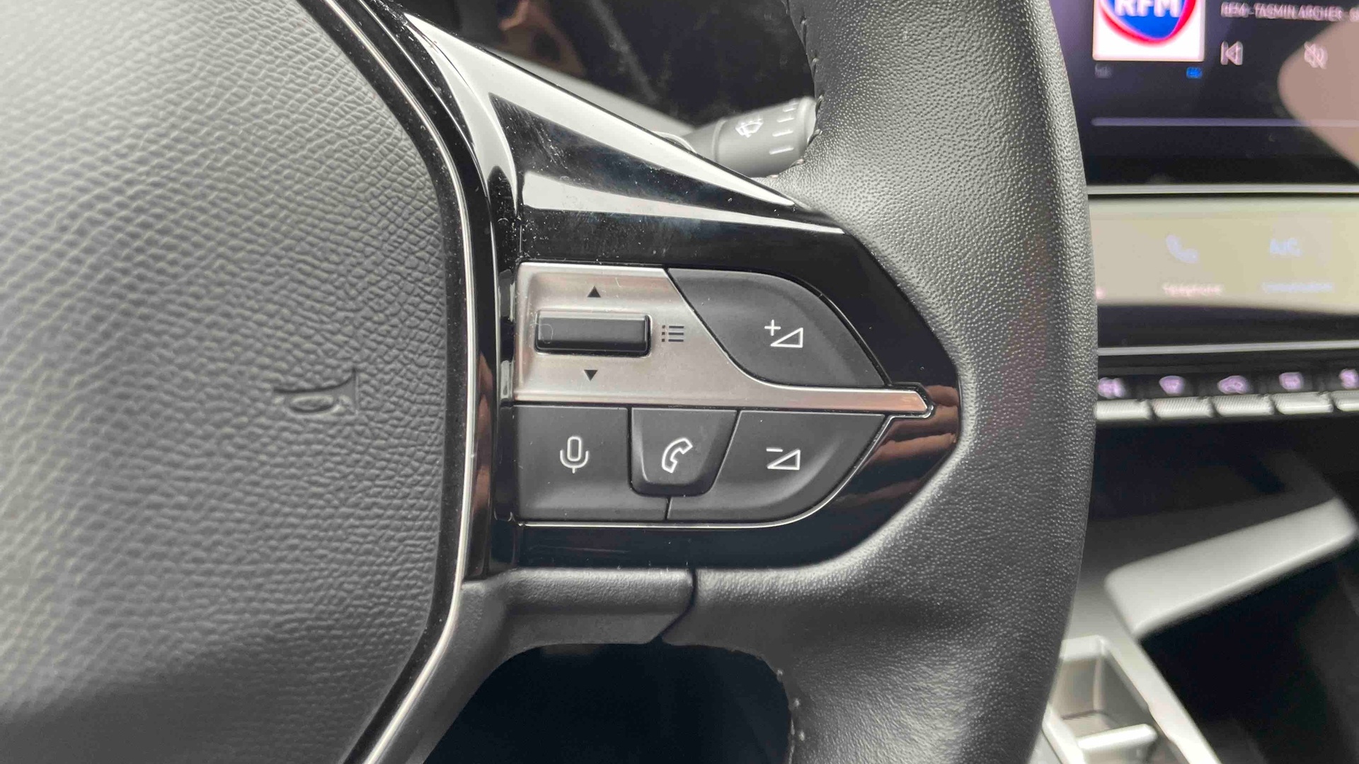 PEUGEOT 308 PHEV 180 e-EAT8 Allure Pack