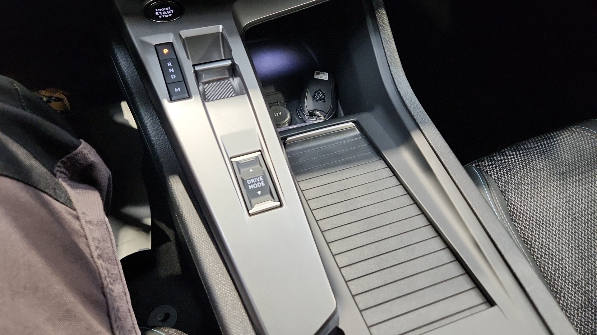 PEUGEOT 308 Hybrid 145 e-DCS6 Allure