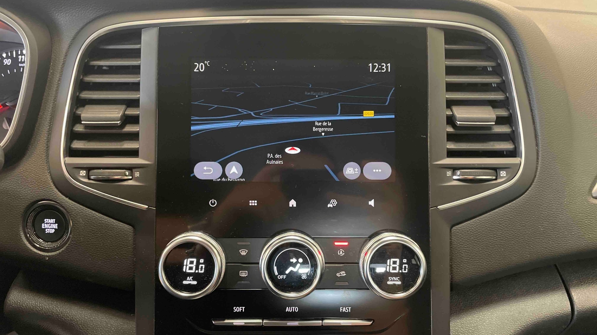 RENAULT MEGANE IV BERLINE Blue dCi 115 EDC Evolution