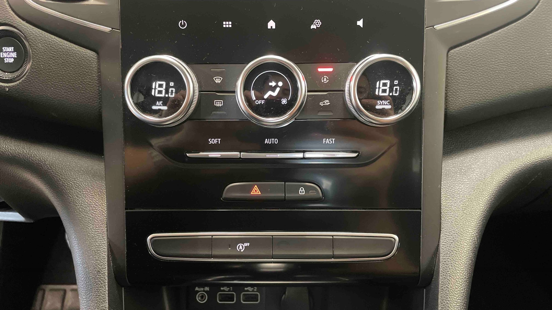 RENAULT MEGANE IV BERLINE Blue dCi 115 EDC Evolution