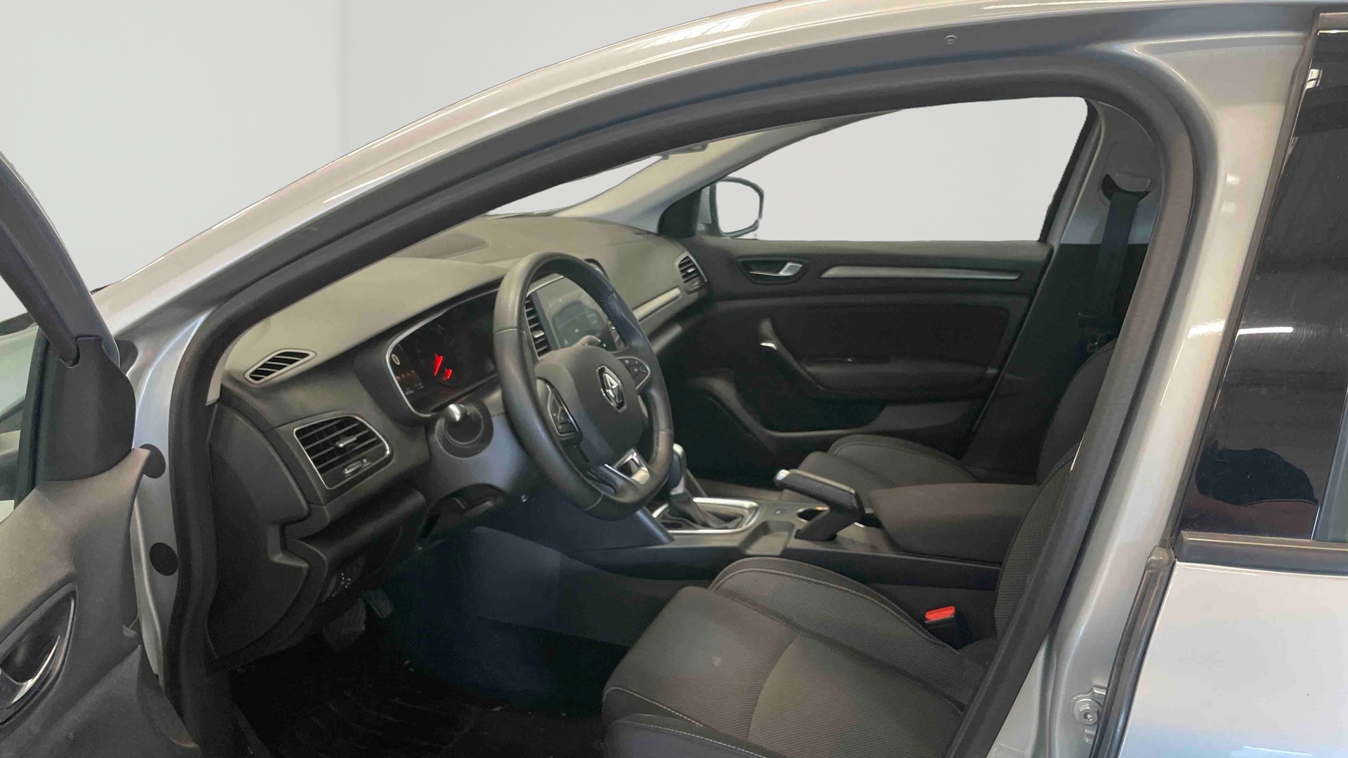 RENAULT MEGANE IV BERLINE Blue dCi 115 EDC Evolution