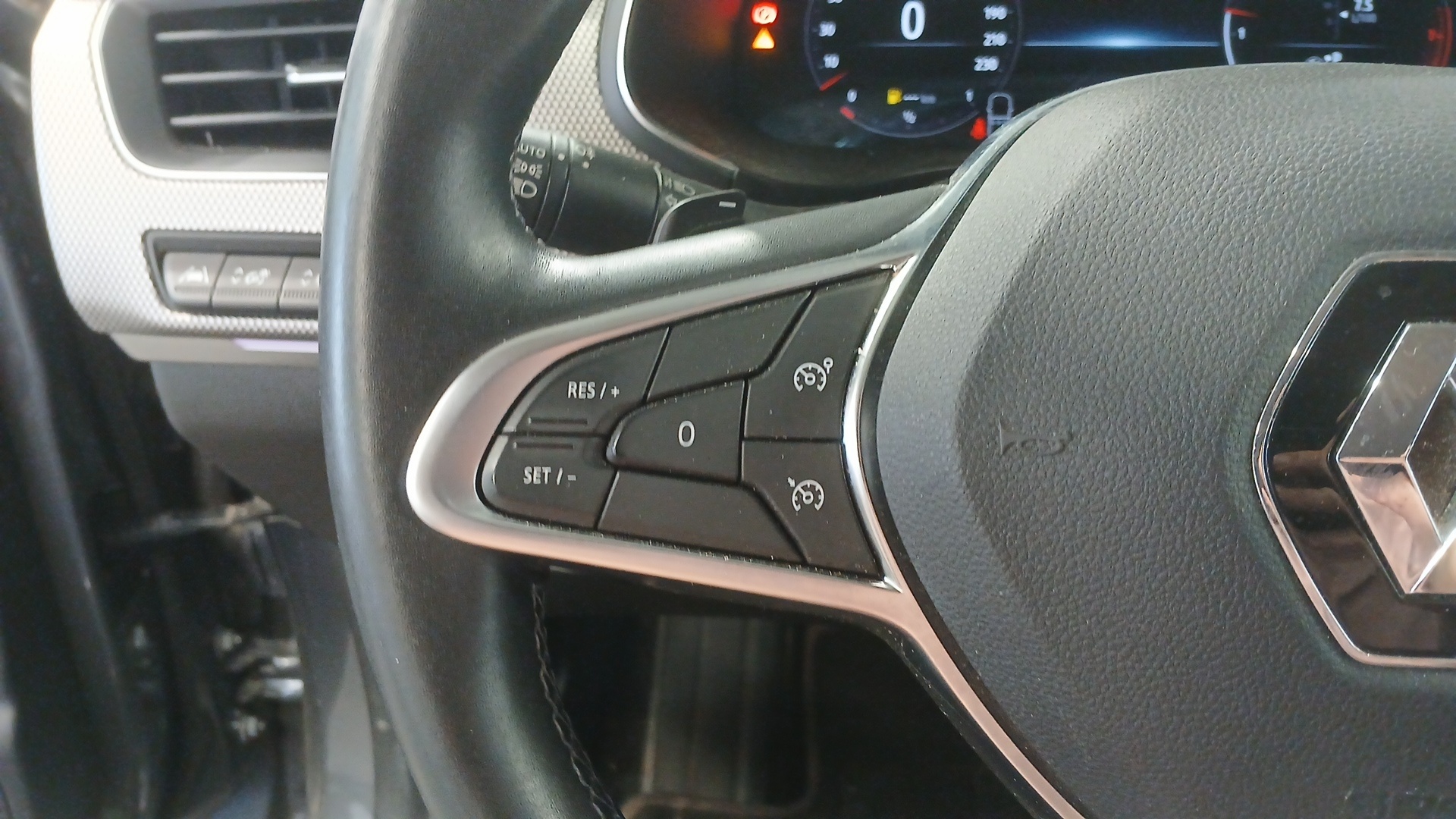 RENAULT ARKANA mild hybrid 140 EDC FAP - 22 Techno