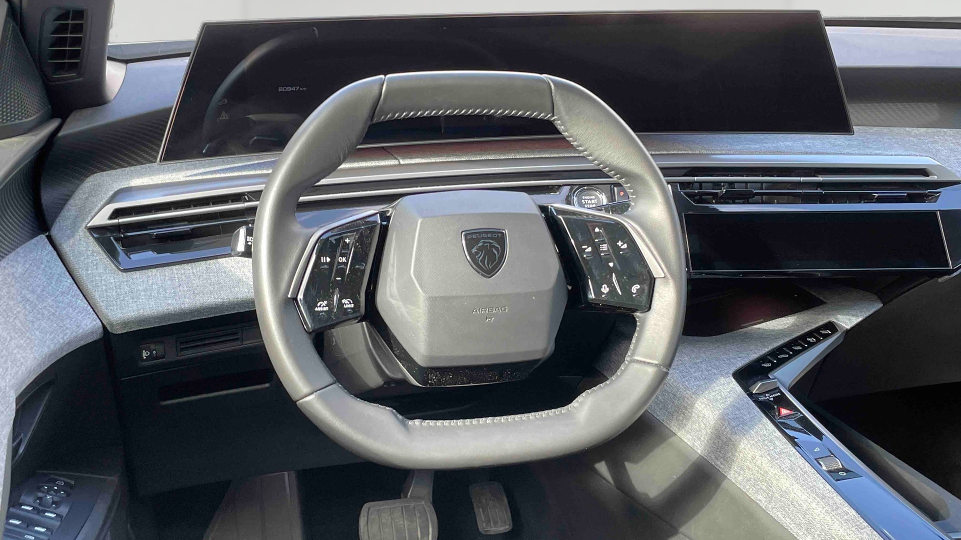 PEUGEOT 3008 Hybrid 145 e-DCS6 Allure