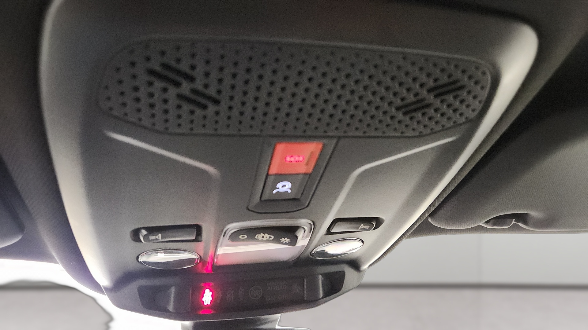 PEUGEOT 2008 PureTech 130 S&S EAT8 Allure