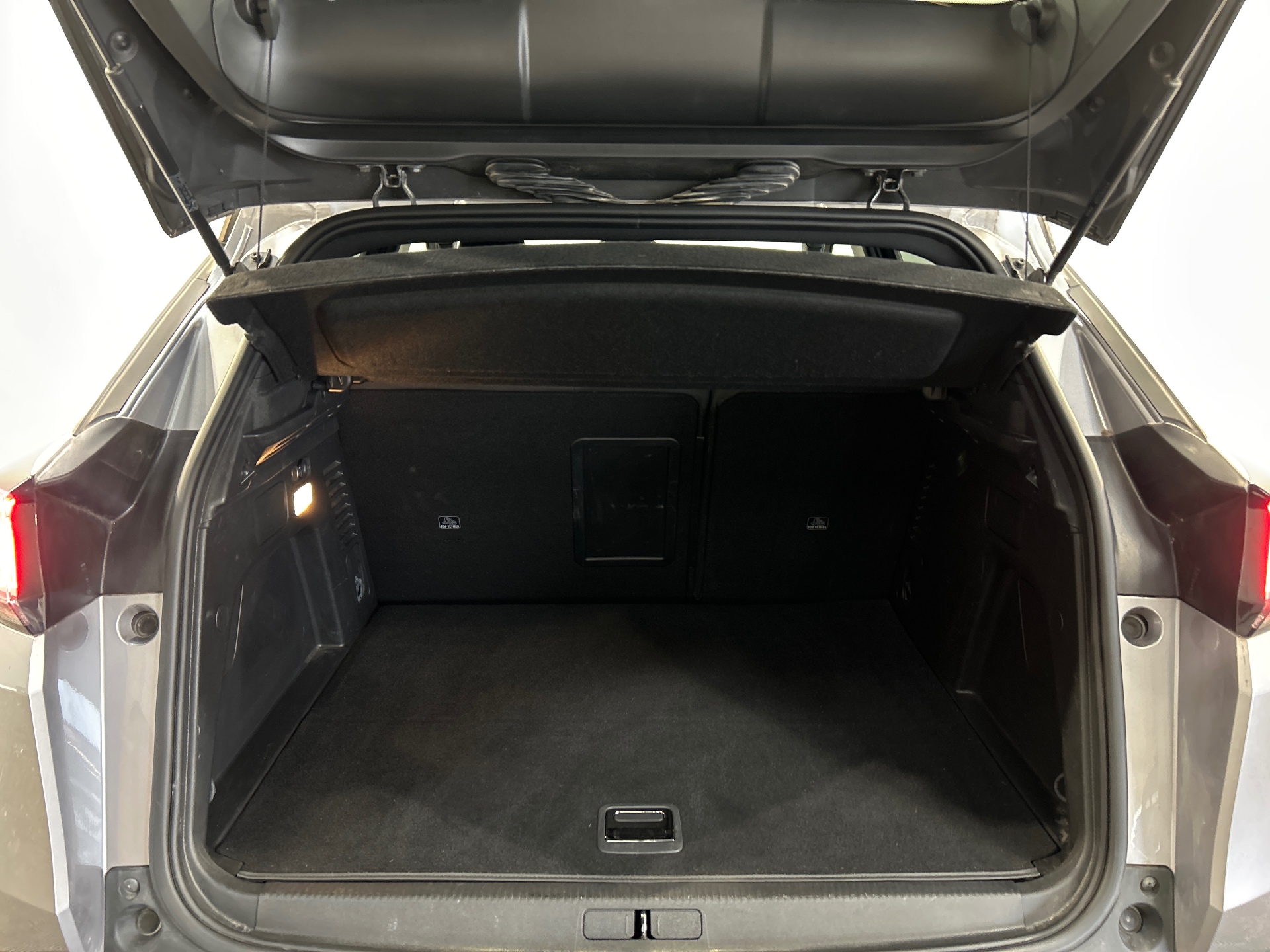 PEUGEOT 3008 Hybrid 180 e-EAT8 Allure Pack