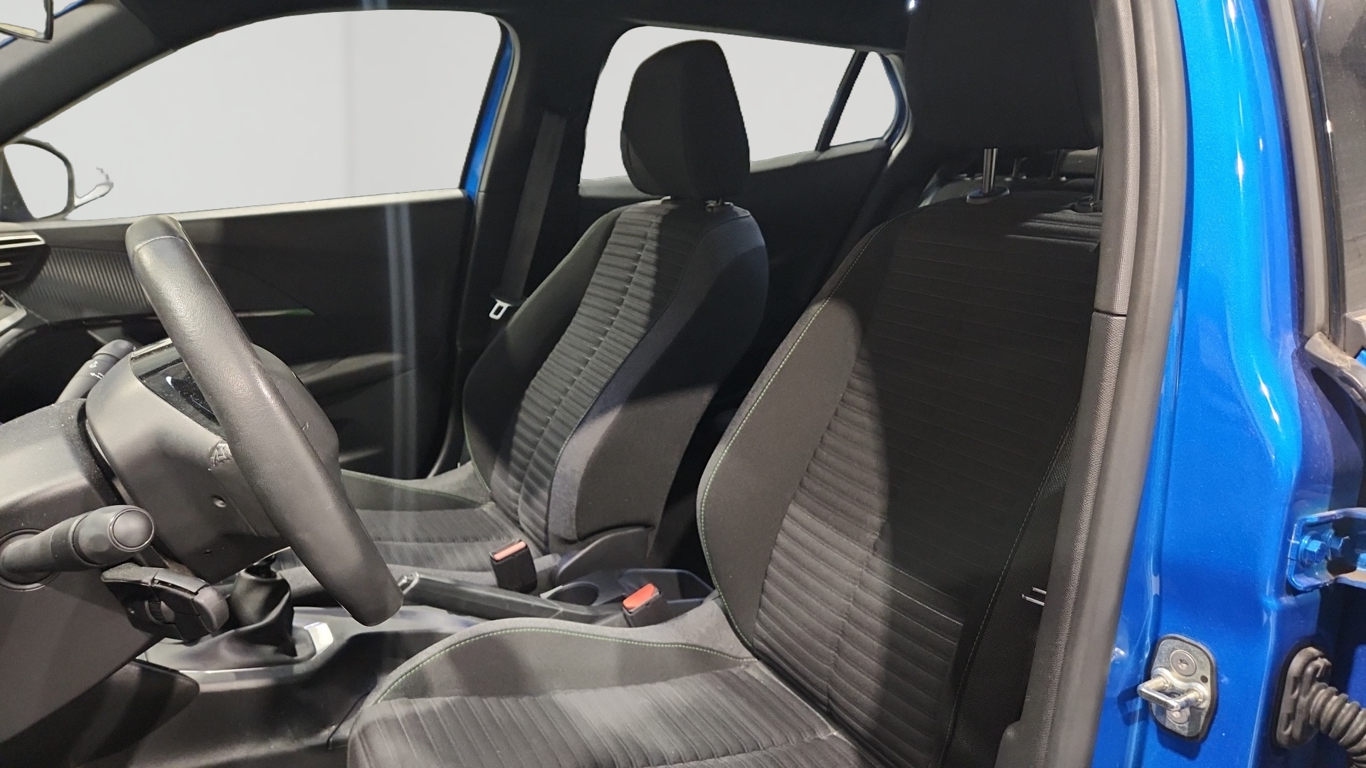 PEUGEOT 2008 PureTech 100 S&S BVM6 Active - 5P