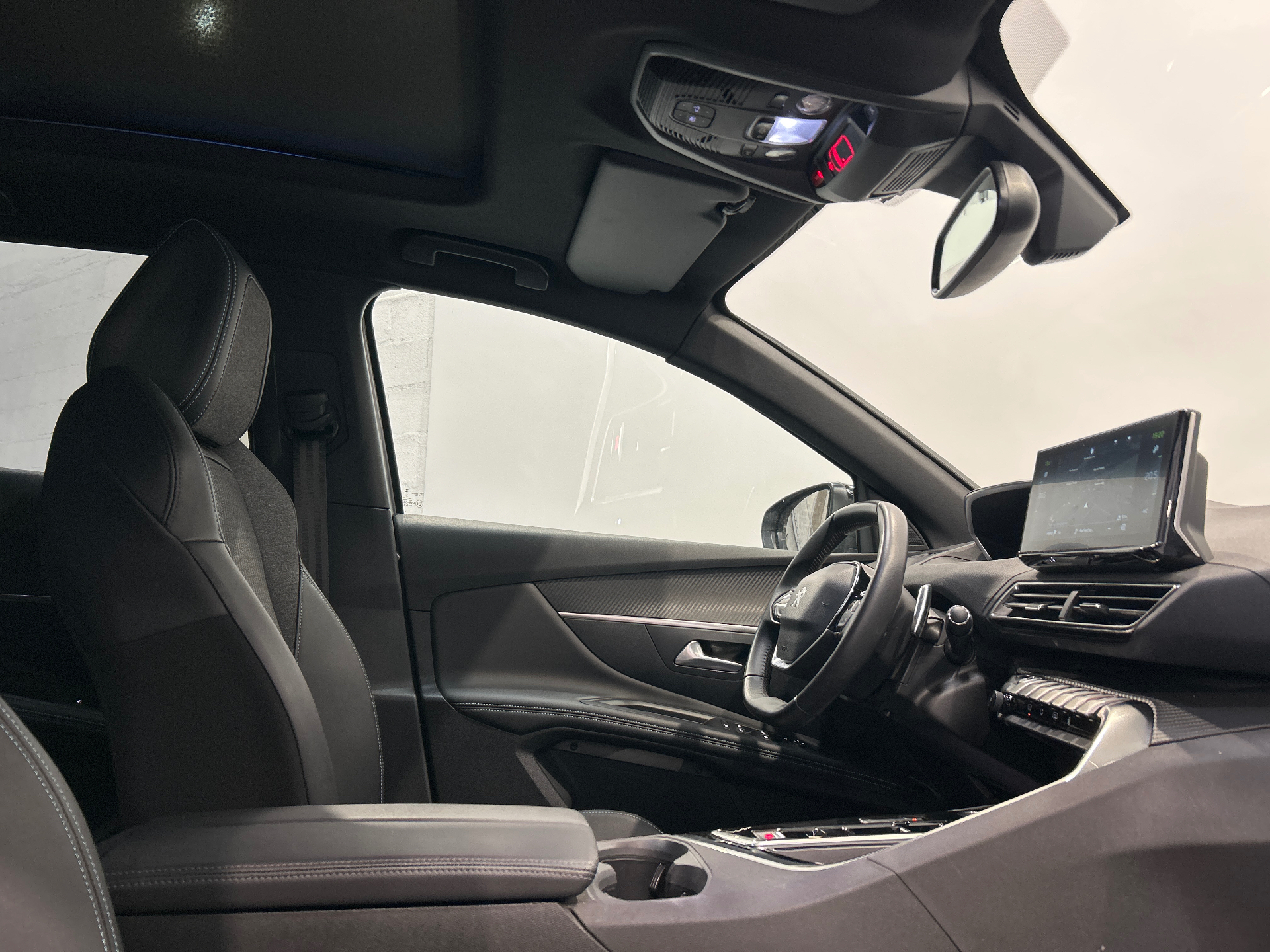 PEUGEOT 3008 Hybrid 180 e-EAT8 Allure Pack