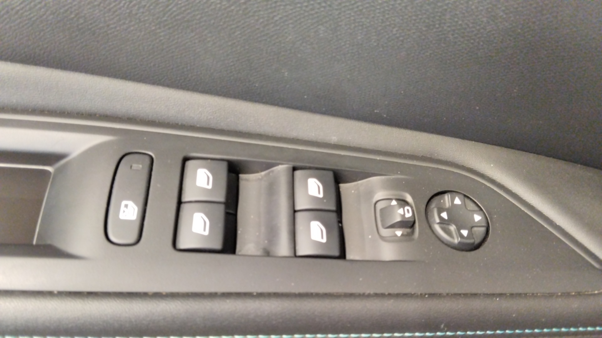 PEUGEOT 3008 ALLURE PACK HYBRID 136 CH E-DCS6