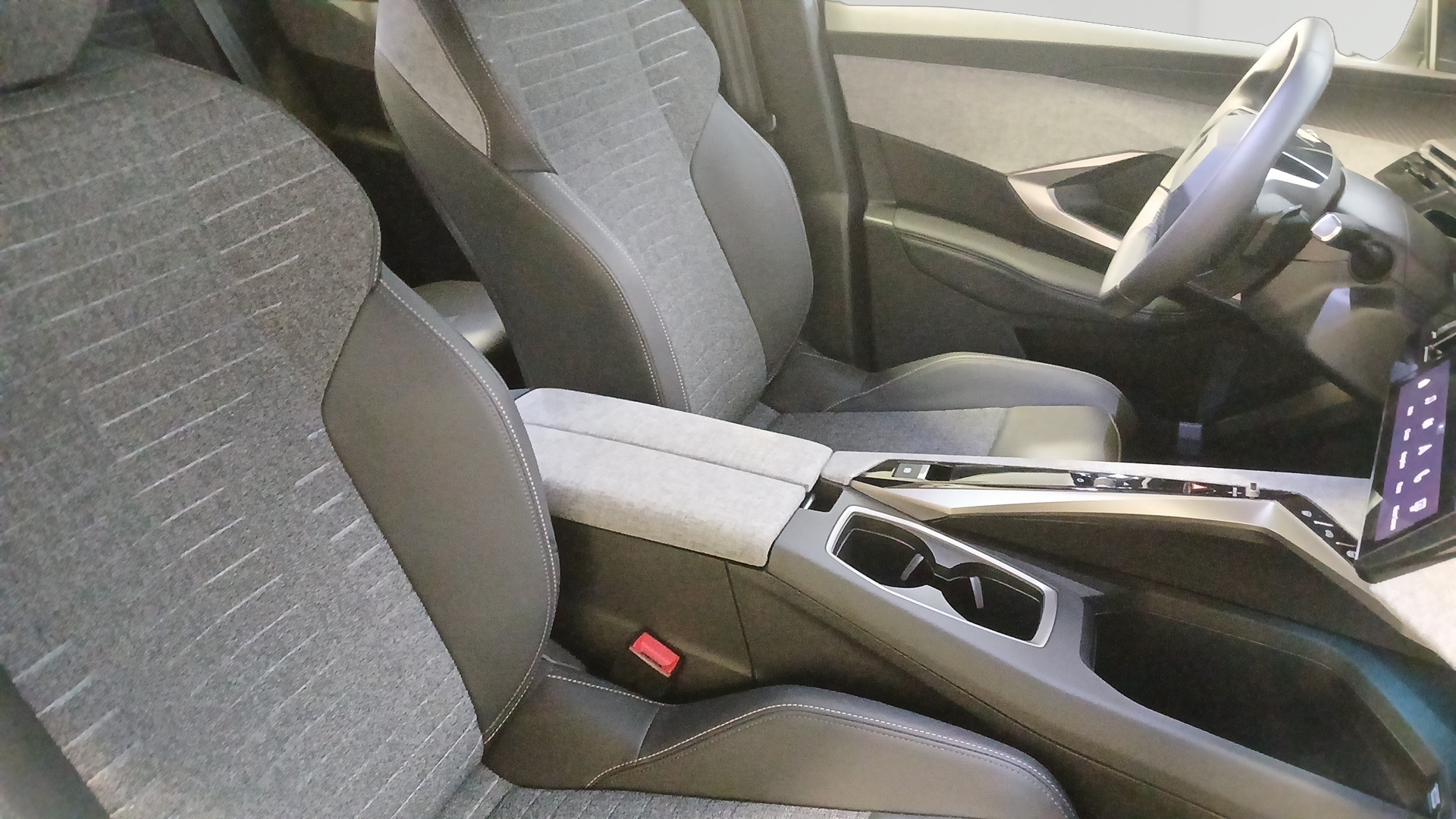 PEUGEOT 3008 Allure Hybrid 145 ch e-DCS6