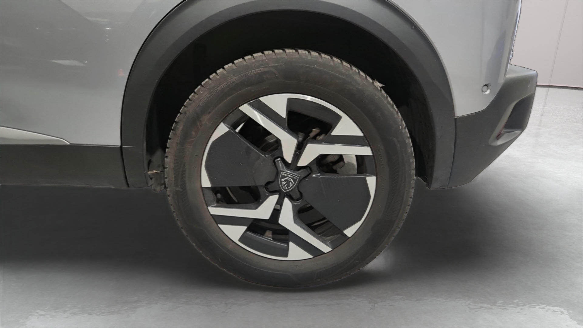 PEUGEOT 2008 PureTech 130 S&S EAT8 Allure
