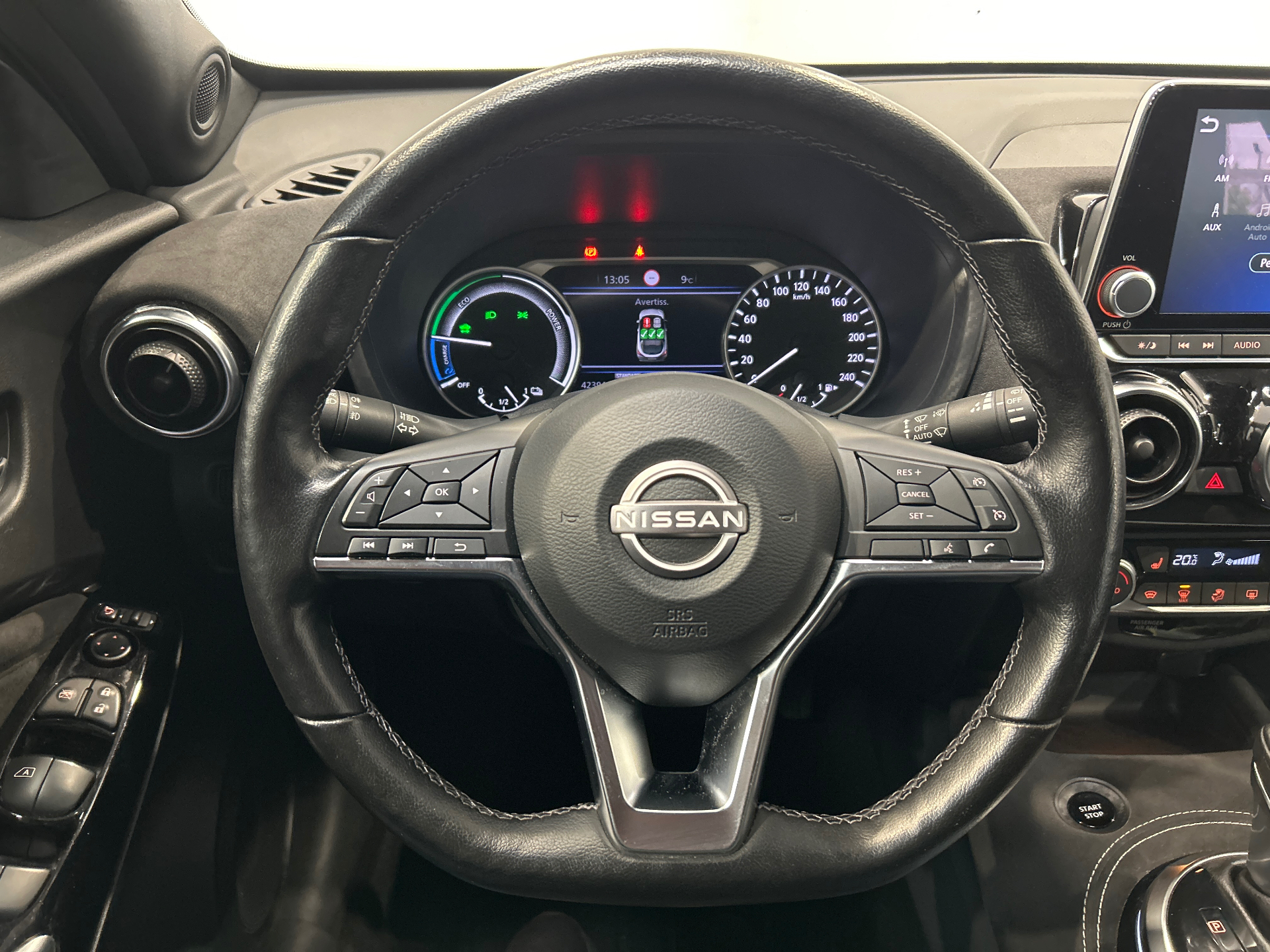 NISSAN JUKE 2023.5 HYBRID 143 N-Design