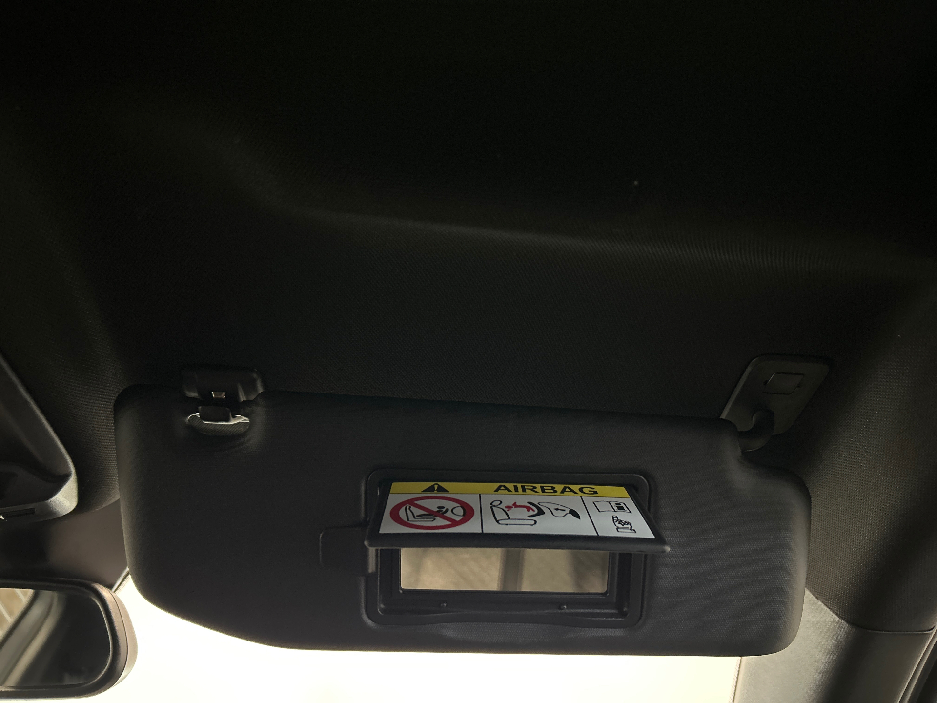 PEUGEOT 2008 ALLURE 100 CH BVM6