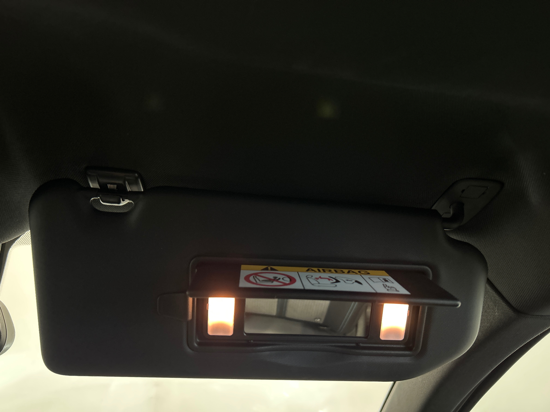 PEUGEOT 3008 Hybrid 180 e-EAT8 Allure Pack