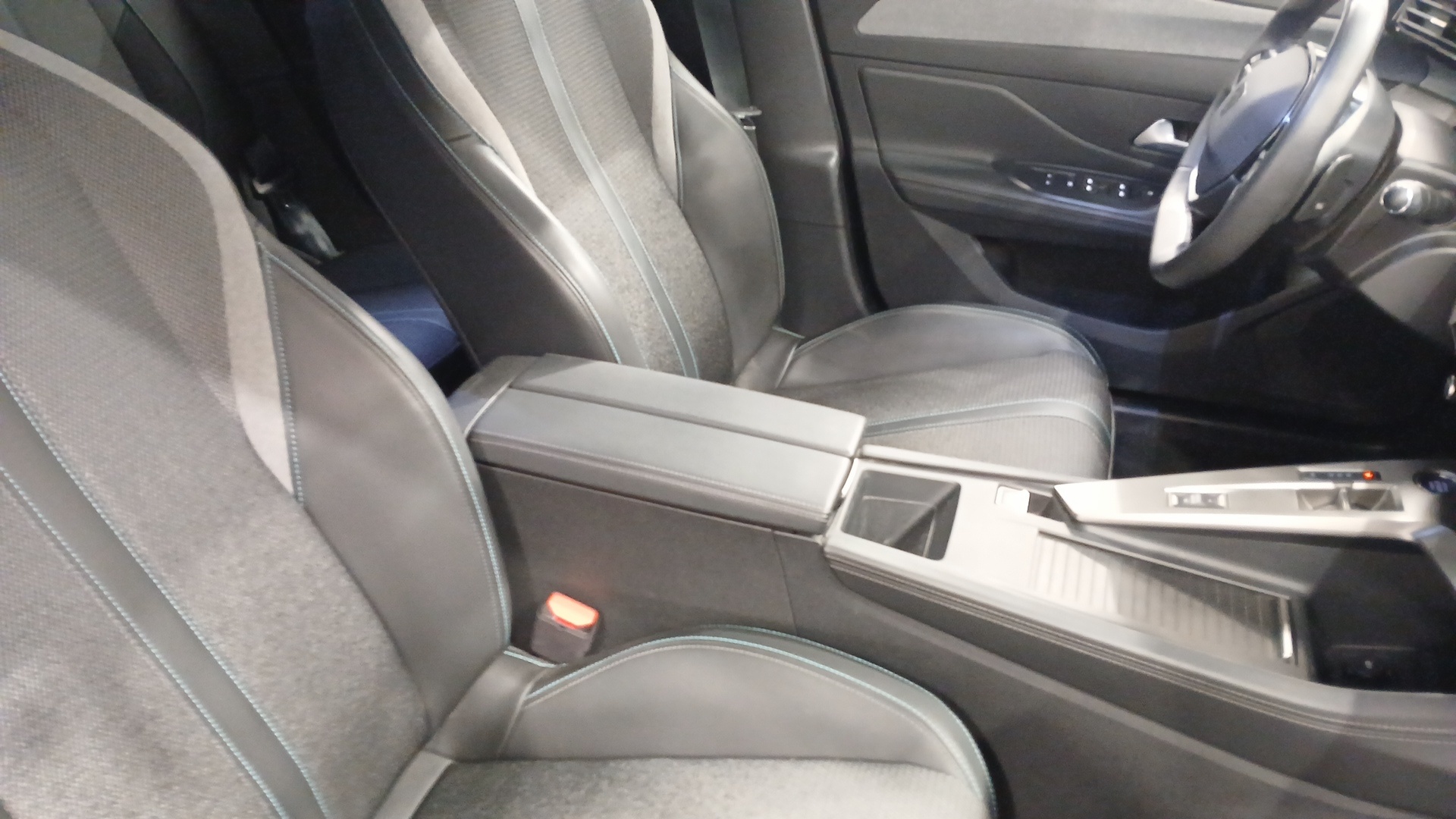 PEUGEOT 308 SW ALLURE BLUEHDI 130 S&S EAT8