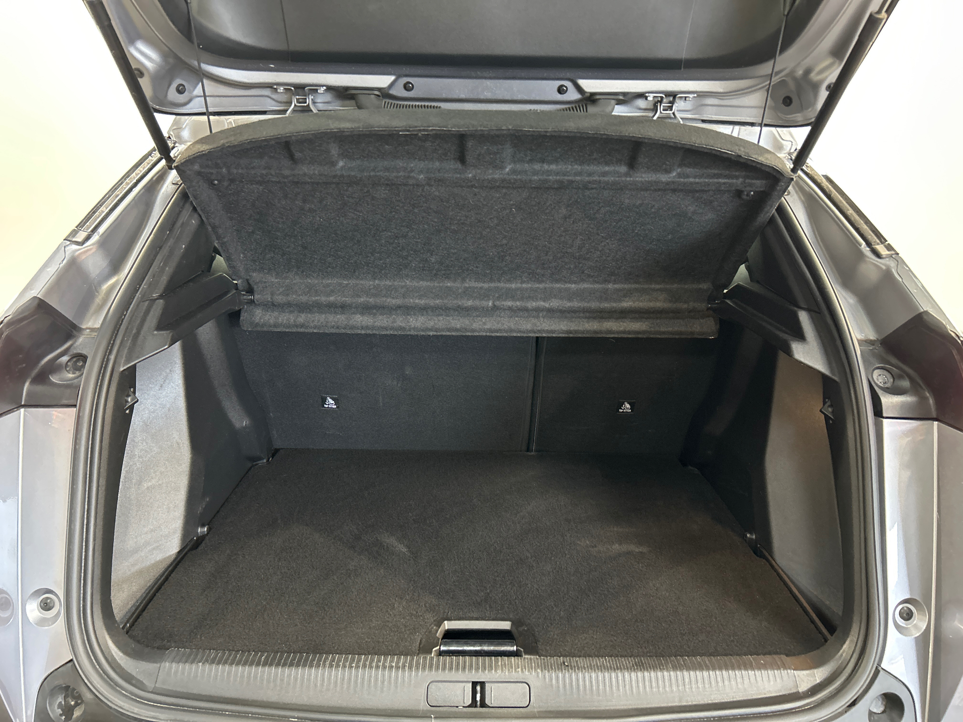 PEUGEOT 2008 ALLURE 100 CH BVM6