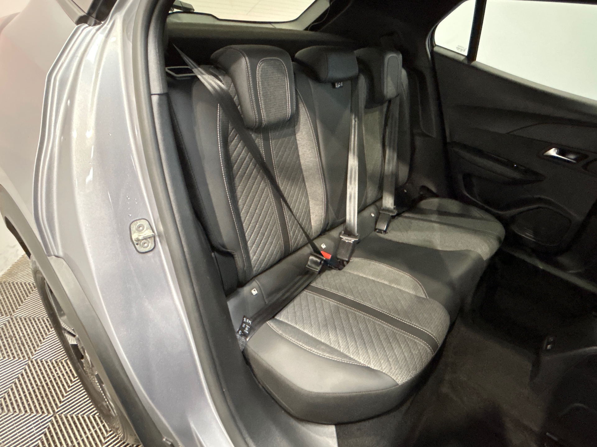 PEUGEOT 2008 ALLURE 100 CH BVM6
