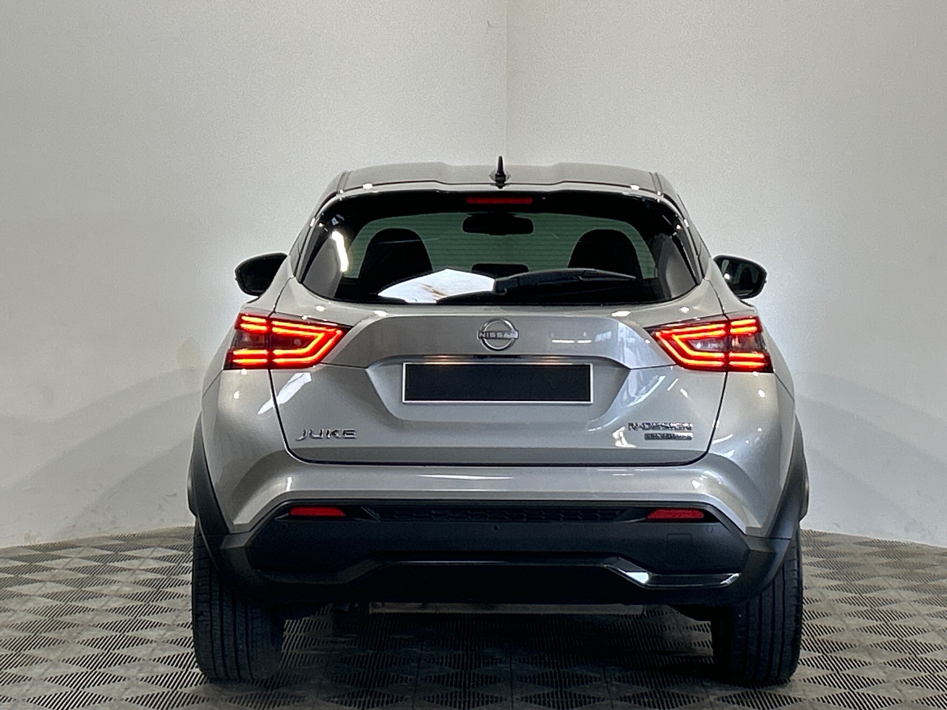 NISSAN JUKE 2023.5 HYBRID 143 N-Design