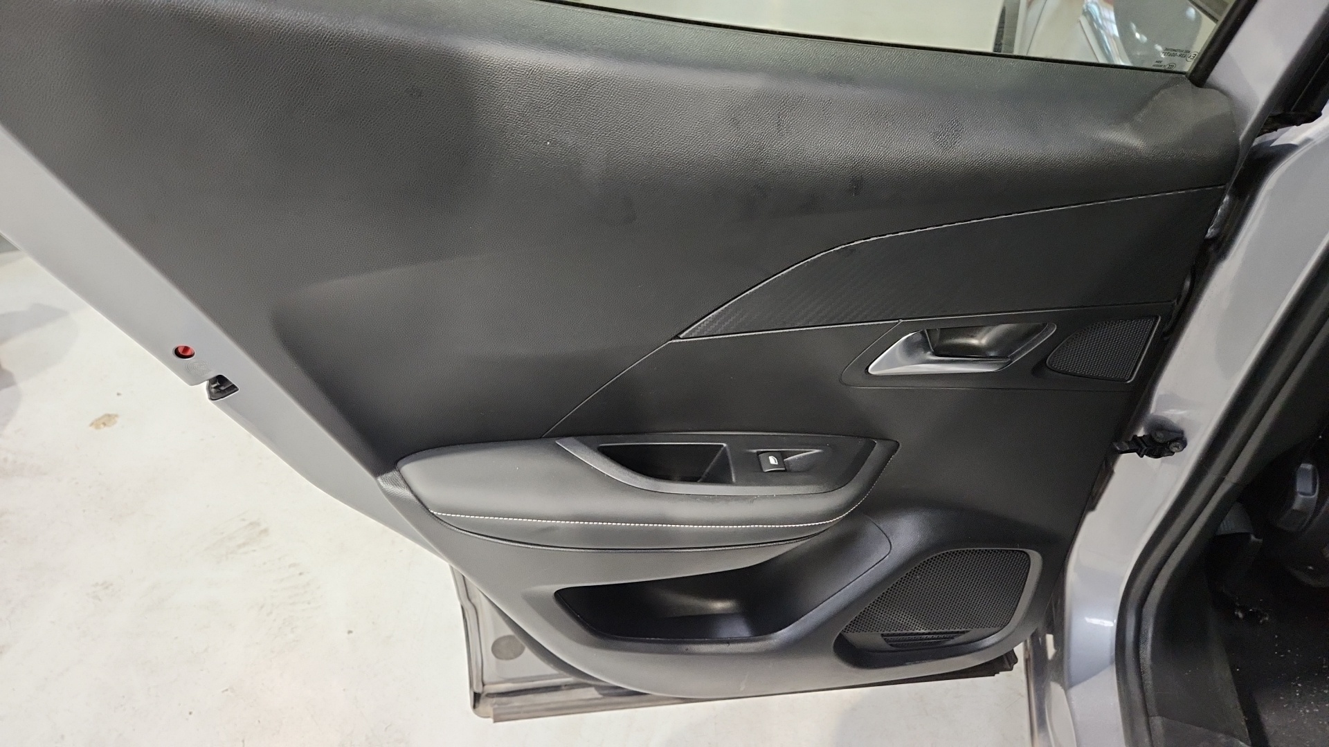 PEUGEOT 2008 PureTech 130 S&S EAT8 Allure