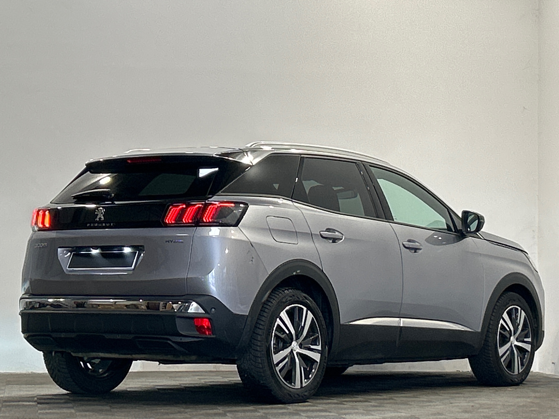 PEUGEOT 3008 Hybrid 180 e-EAT8 Allure Pack