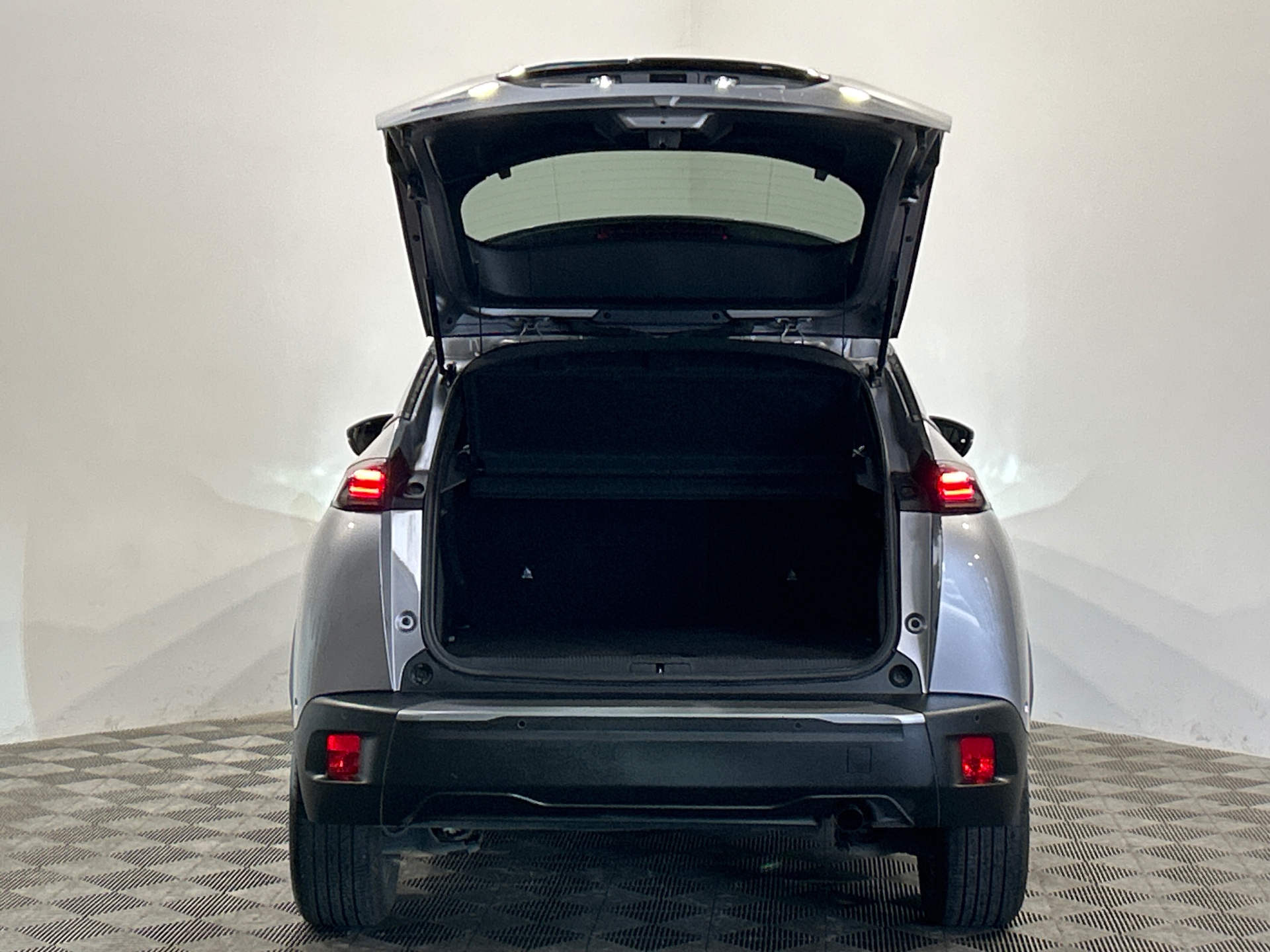 PEUGEOT 2008 ALLURE 100 CH BVM6