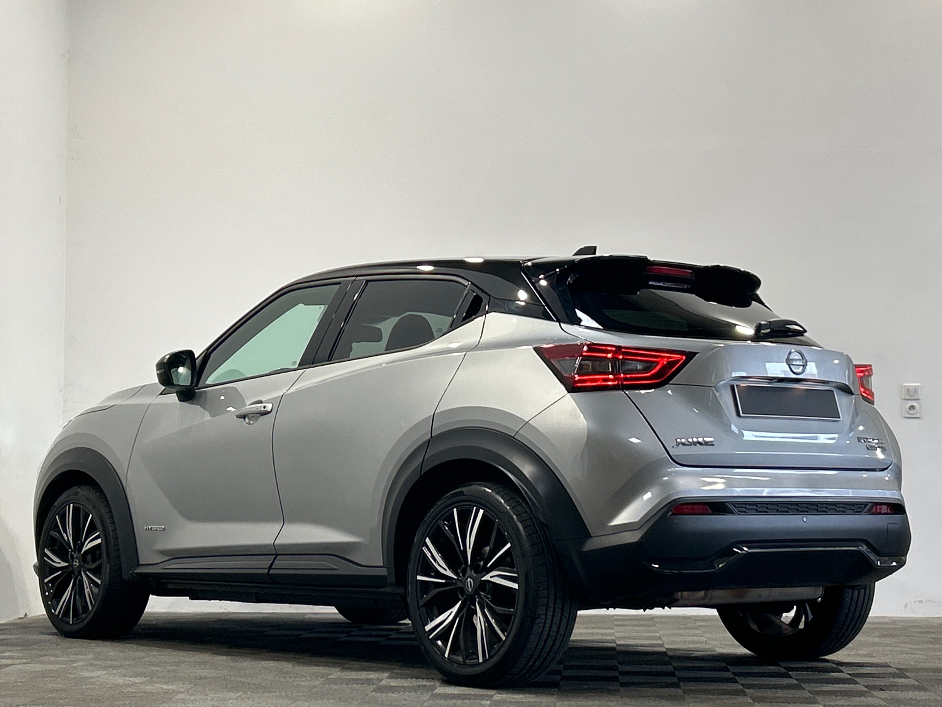 NISSAN JUKE 2023.5 HYBRID 143 N-Design