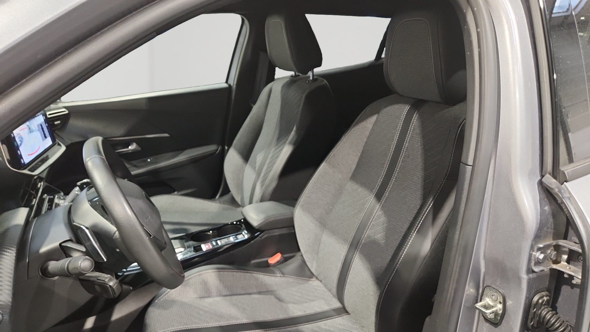 PEUGEOT 2008 PureTech 130 S&S EAT8 Allure