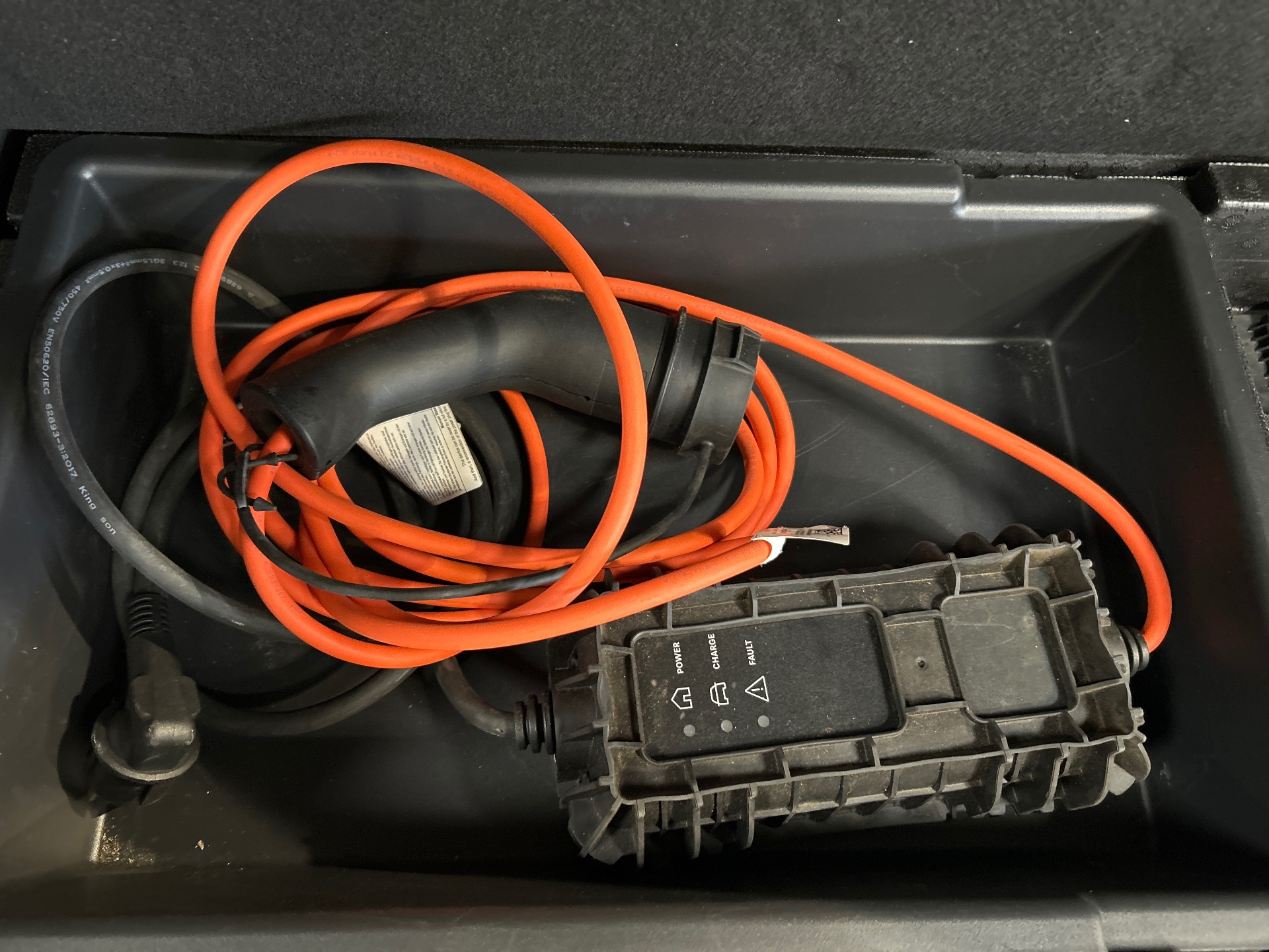 PEUGEOT 3008 Hybrid 180 e-EAT8 Allure Pack