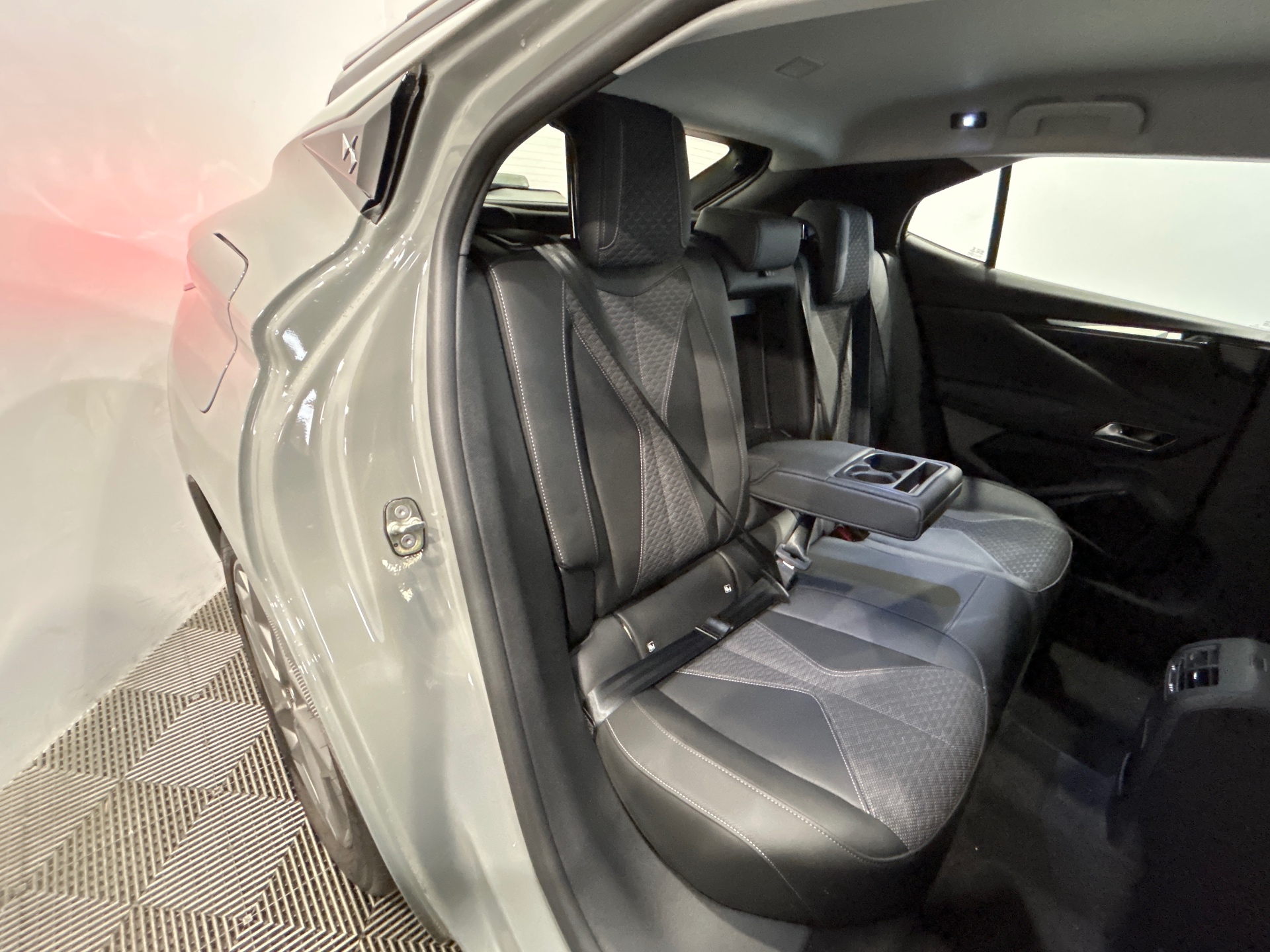 DS DS 4 4 E-TENSE 225 CROSS TROCADERO