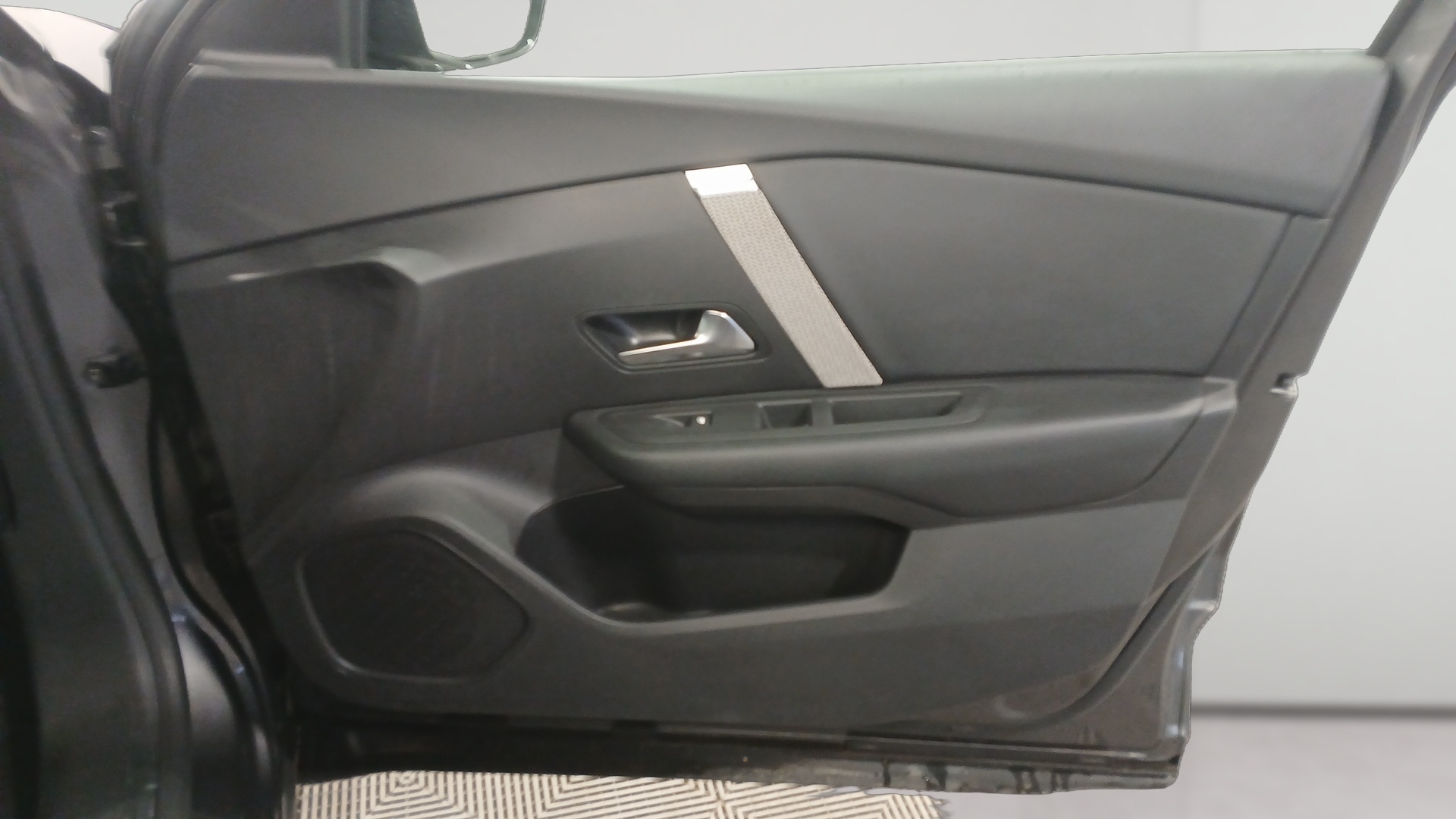 CITROEN C4 PureTech 130 EAT8 Plus