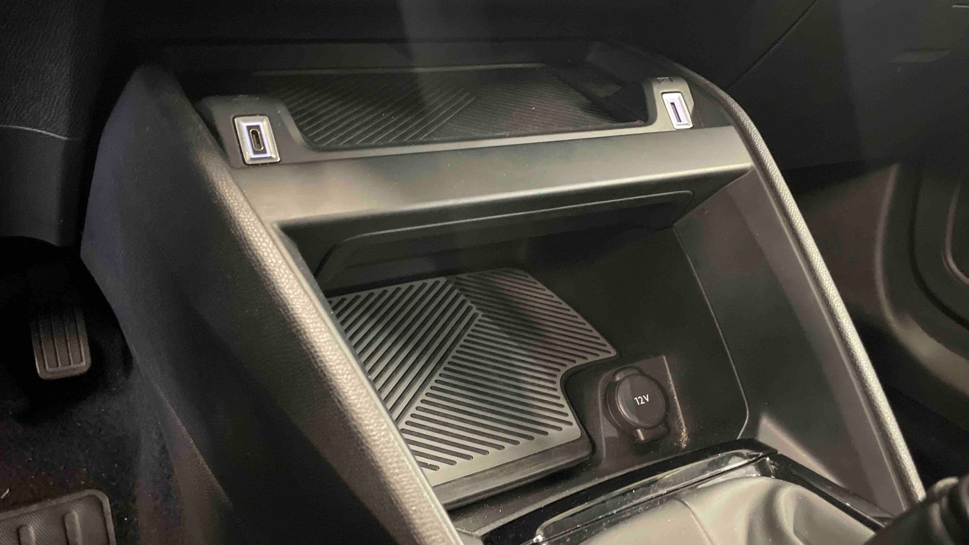 CITROEN C4 PureTech 130 BVM6 Plus