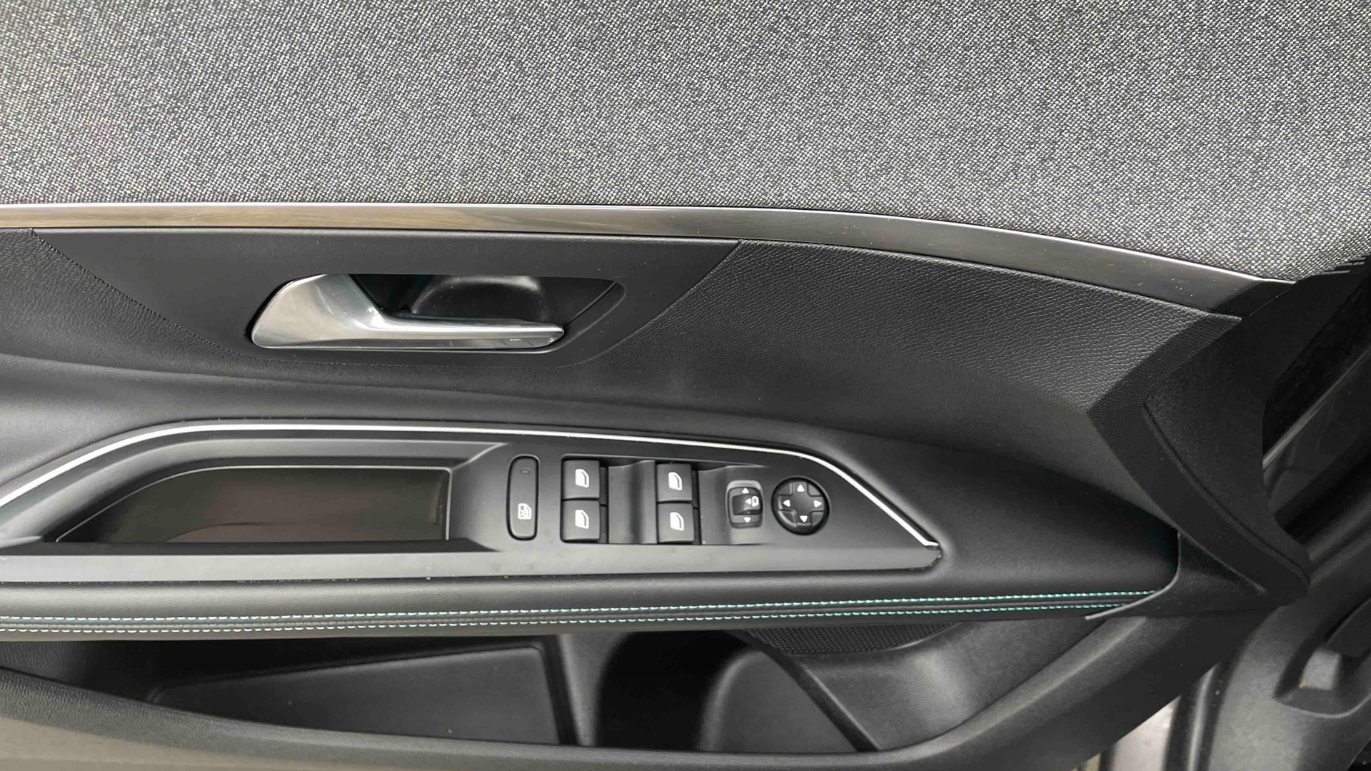 PEUGEOT 5008 ALLURE PK PTECH 130 S&S BVM6