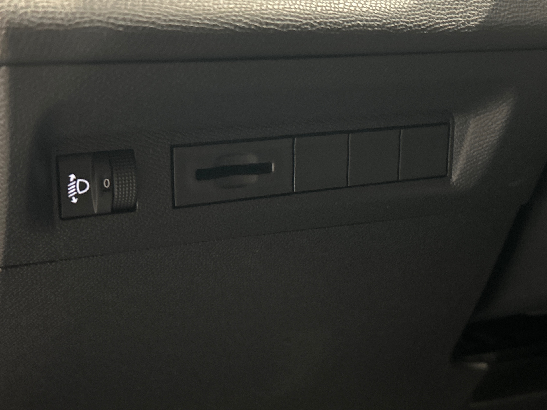 PEUGEOT 308 Allure Hybrid 145 ch e-DCS6