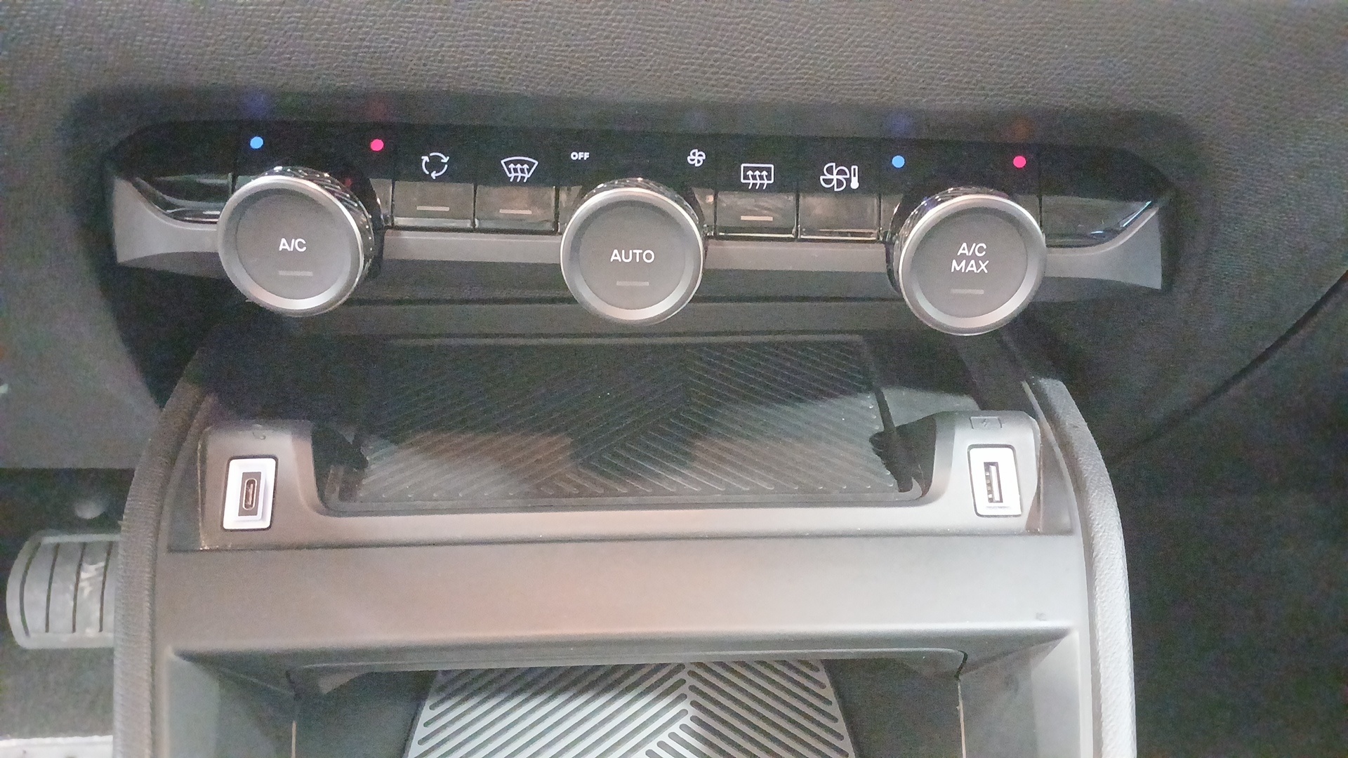 CITROEN C4 PureTech 130 EAT8 Plus