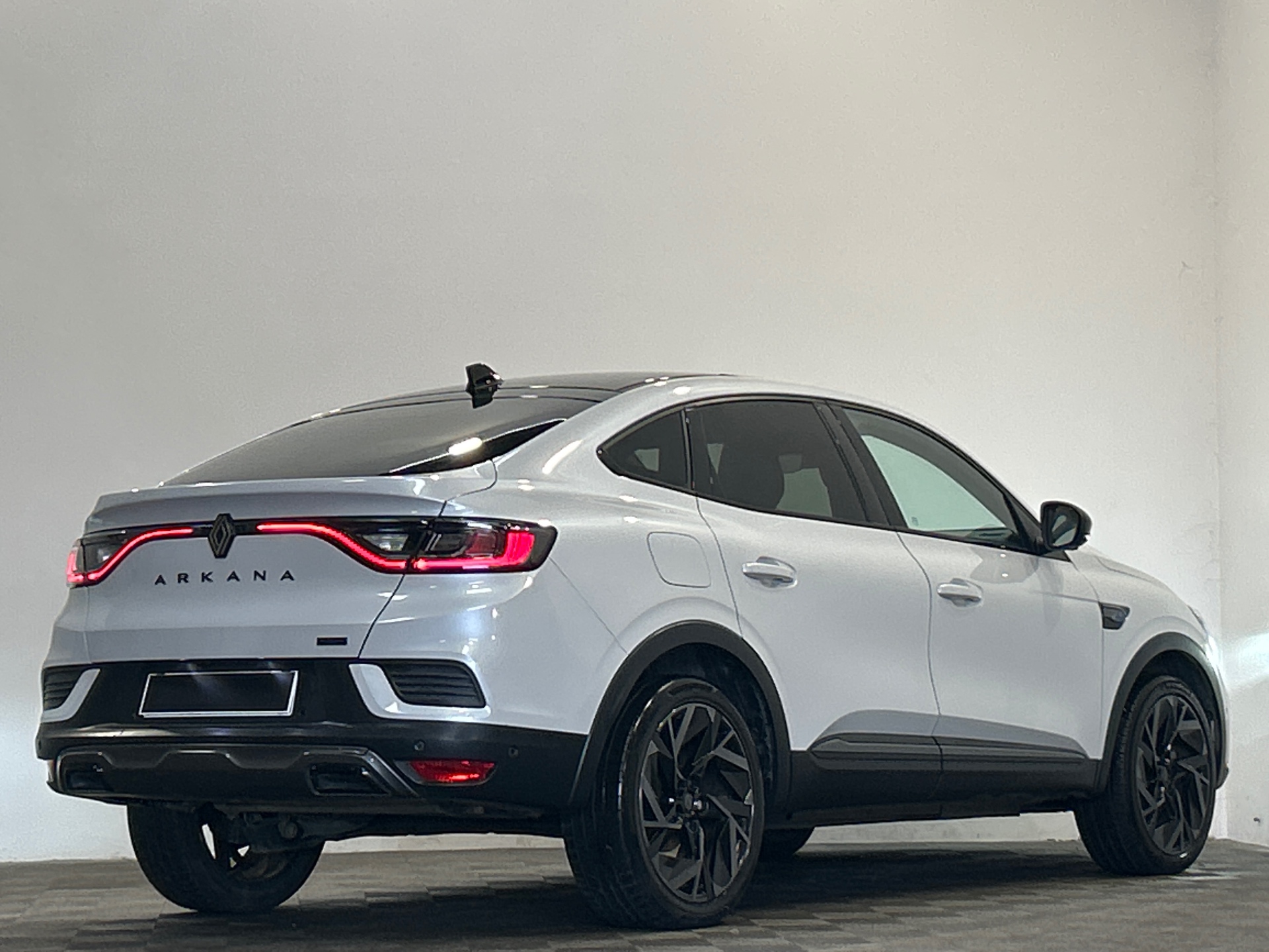 RENAULT ARKANA E-Tech 145 - 23 esprit Alpine