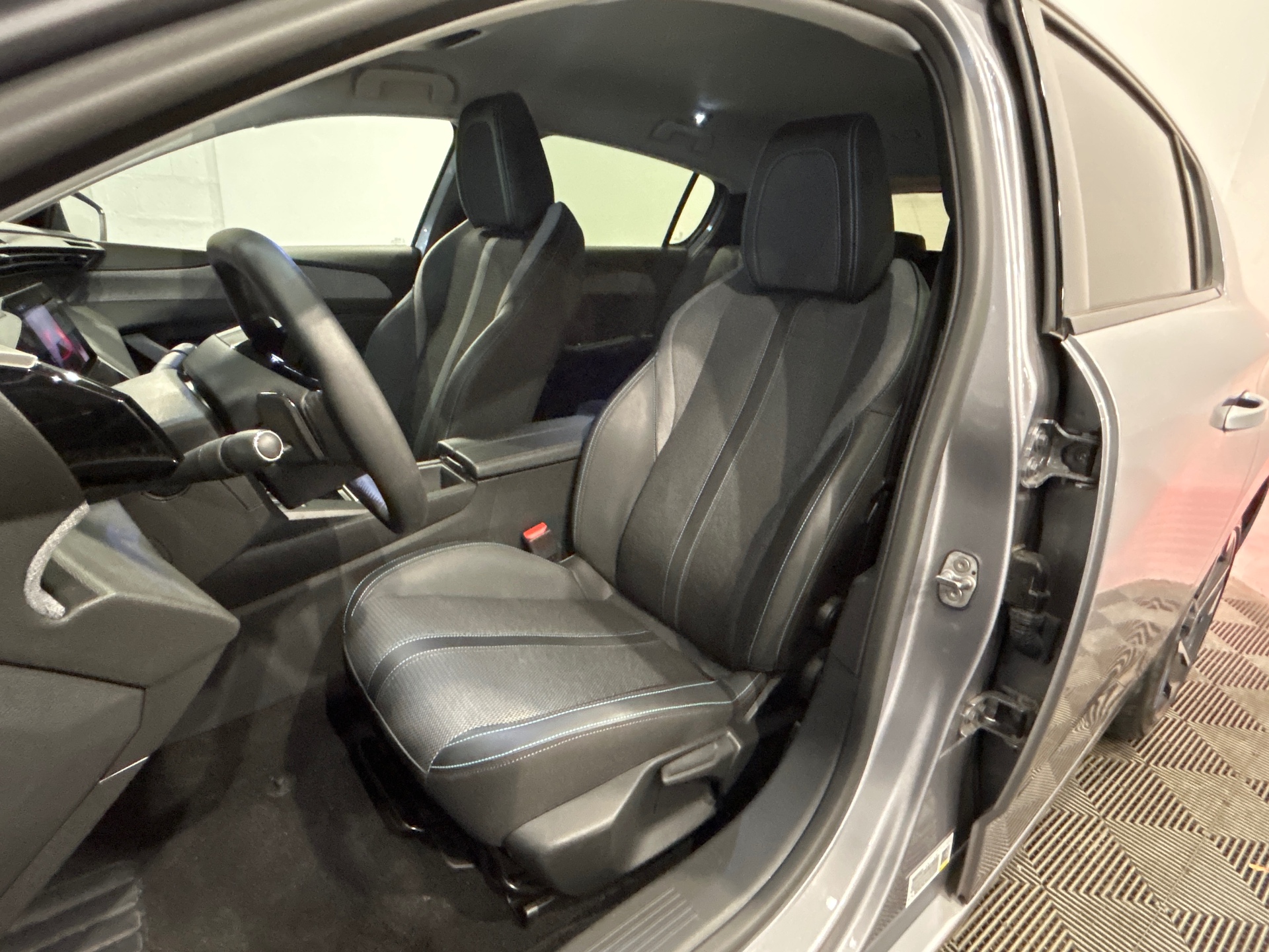 PEUGEOT 308 Allure Hybrid 145 ch e-DCS6