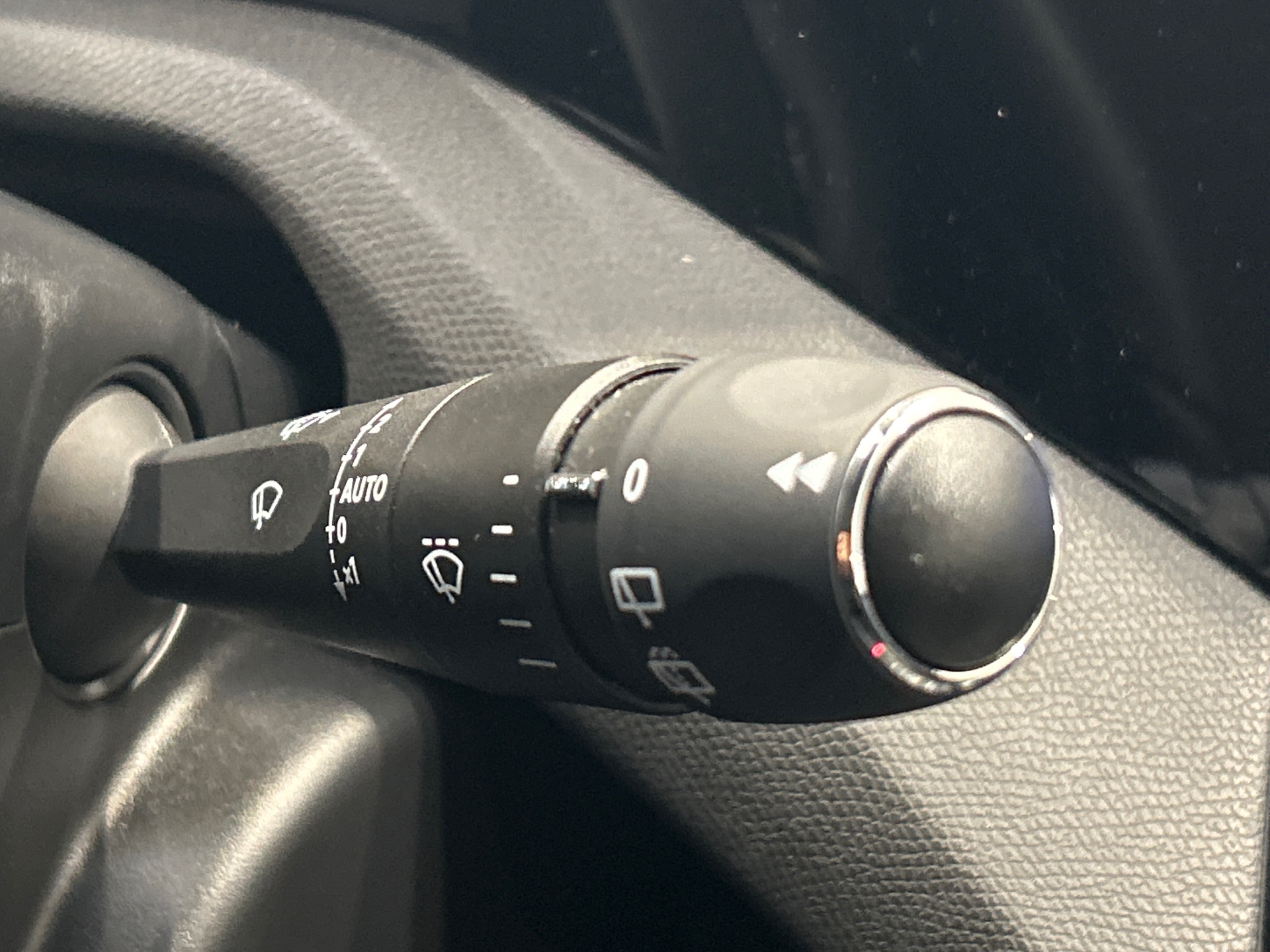 PEUGEOT 308 Allure Hybrid 145 ch e-DCS6