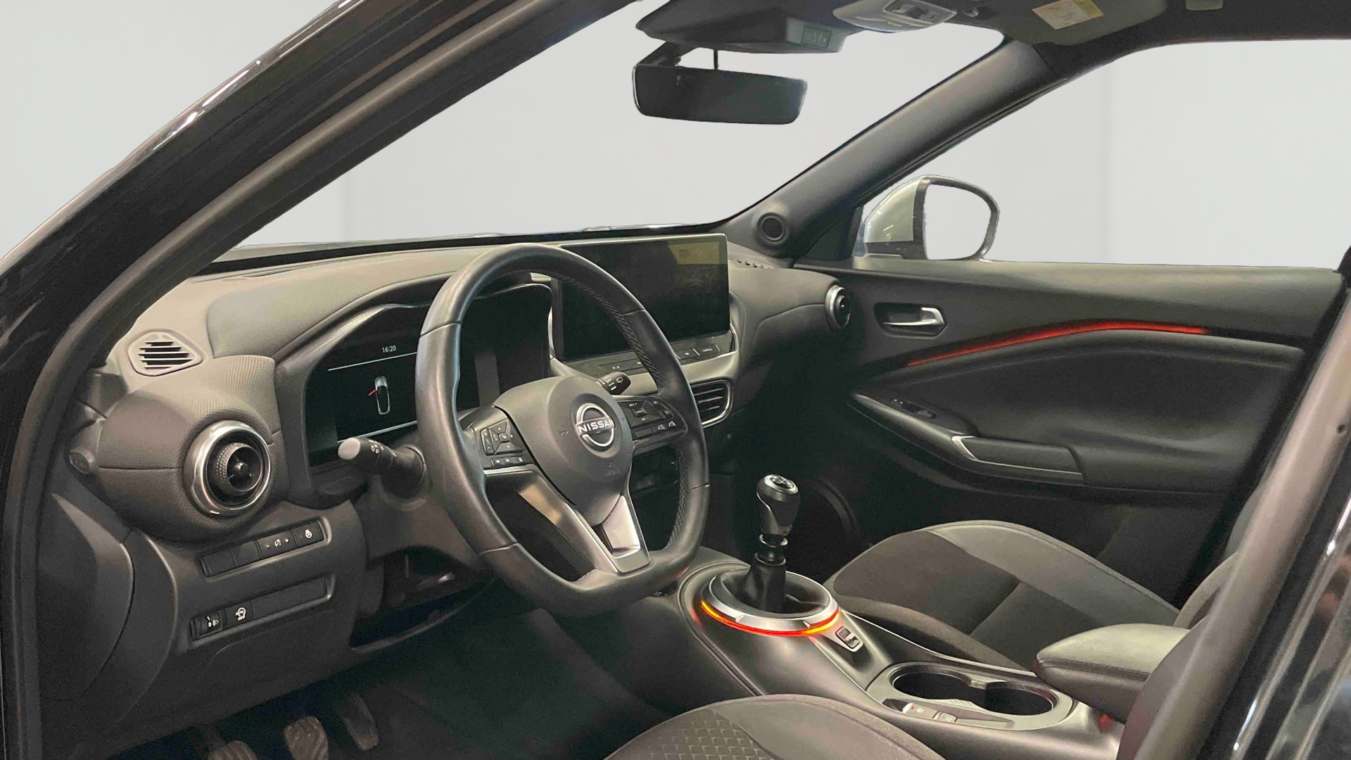 NISSAN JUKE 1.0 DIG-T 114 PS 6MT N-Connecta