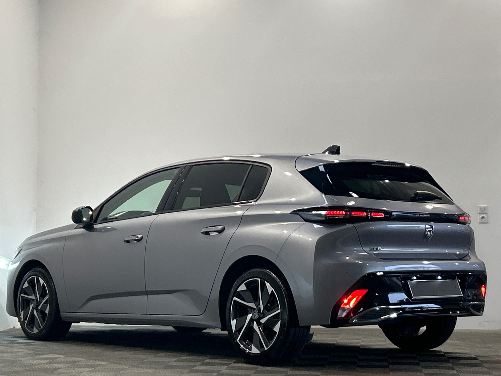 PEUGEOT 308 Allure Hybrid 145 ch e-DCS6