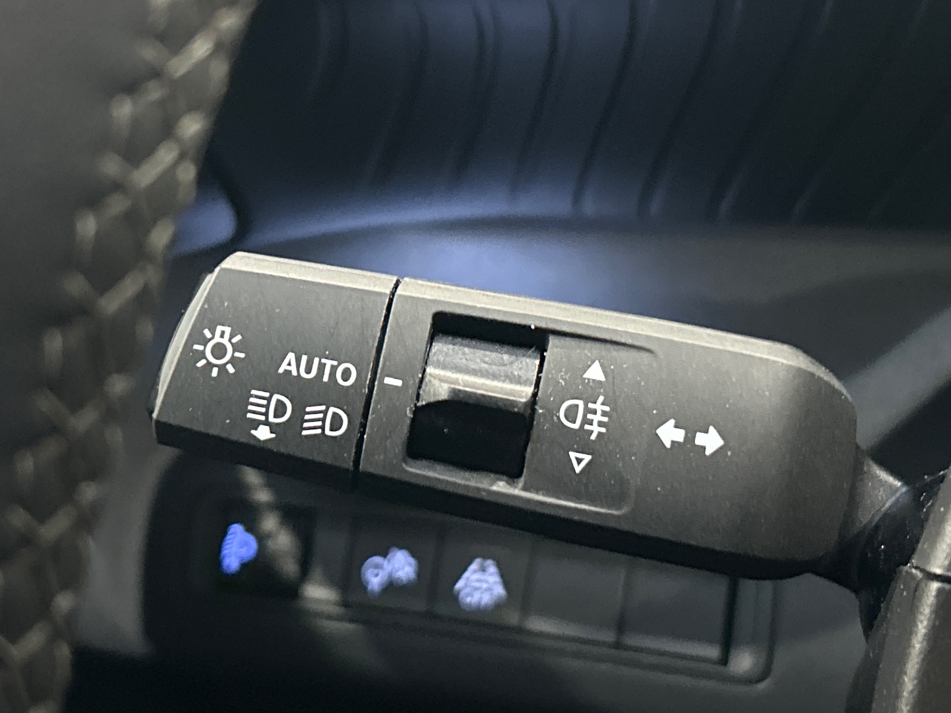 CITROEN C3 AIRCROSS Hybride 145 E-dcs6 PLUS