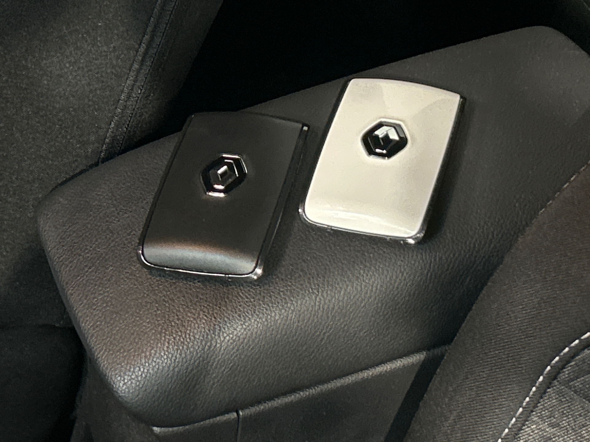 RENAULT CAPTUR E-Tech full hybrid 145 Evolution