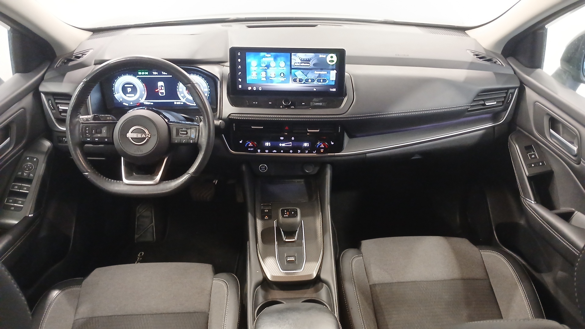NISSAN QASHQAI Mild Hybrid 158 ch Xtronic N-Connecta