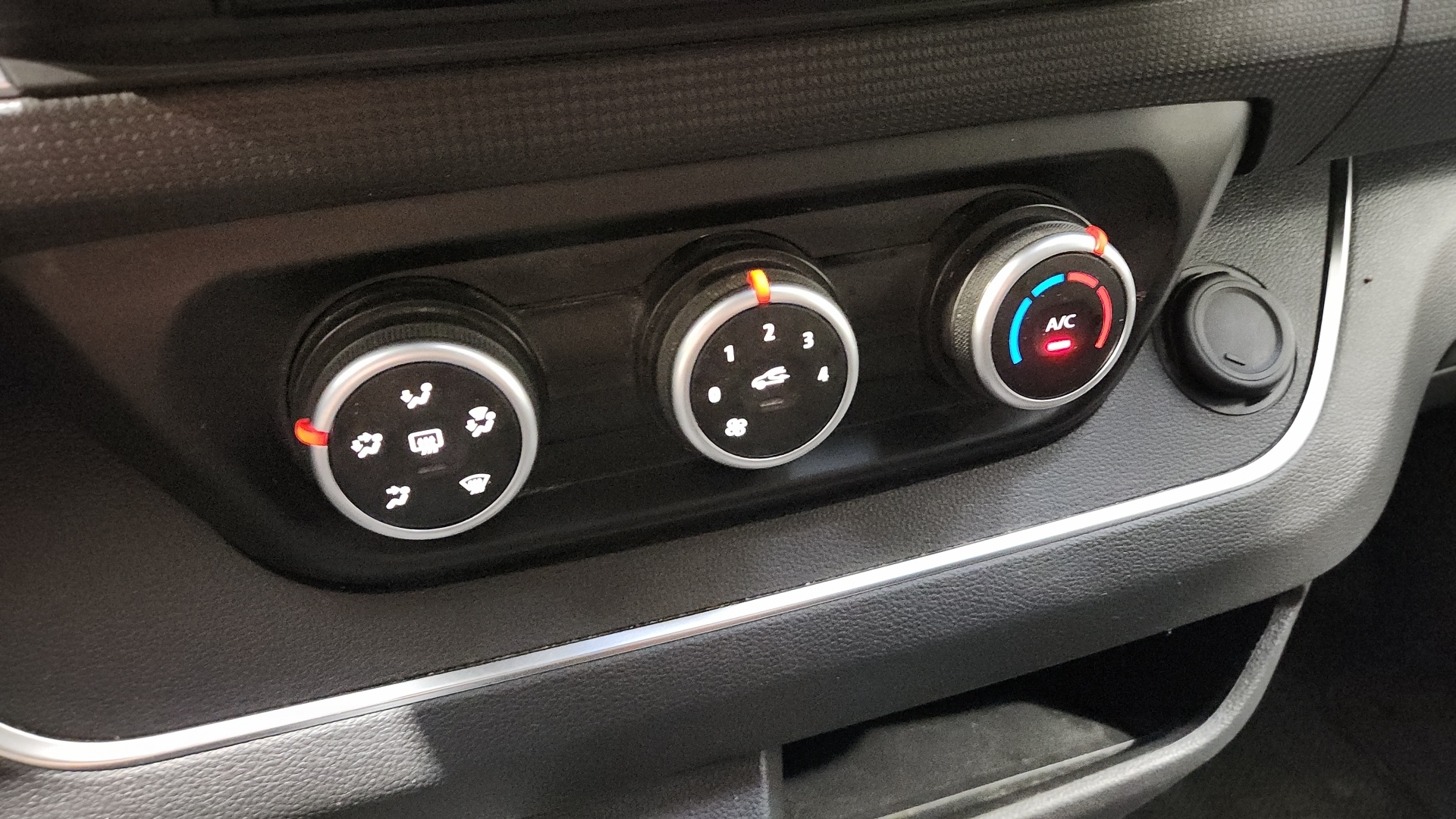 RENAULT TRAFIC FOURGON FGN L1H1 3000 KG BLUE DCI 150 EDC GRAND CONFORT - 4P