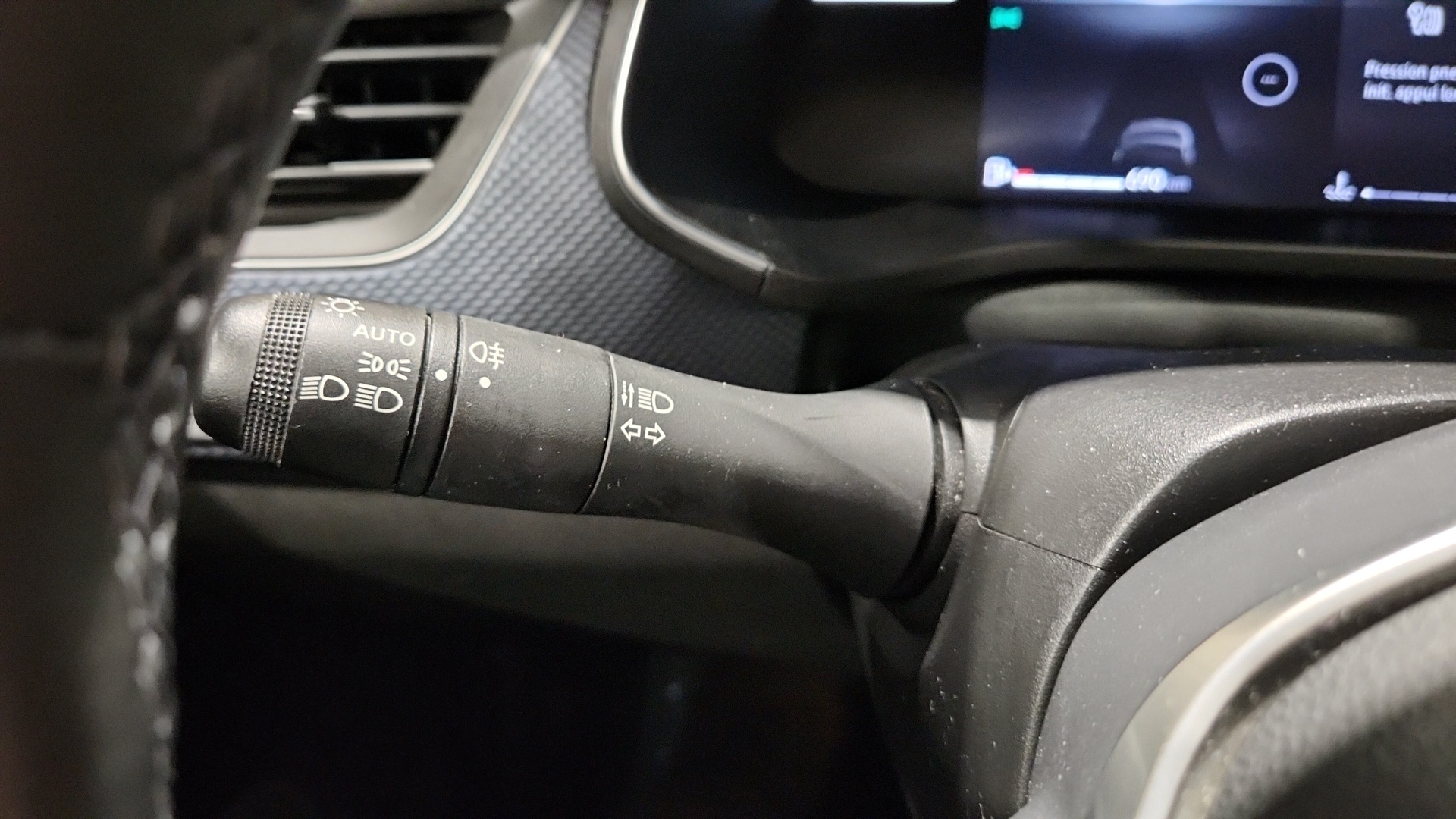 RENAULT ARKANA TCe 140 EDC - 23 Evolution