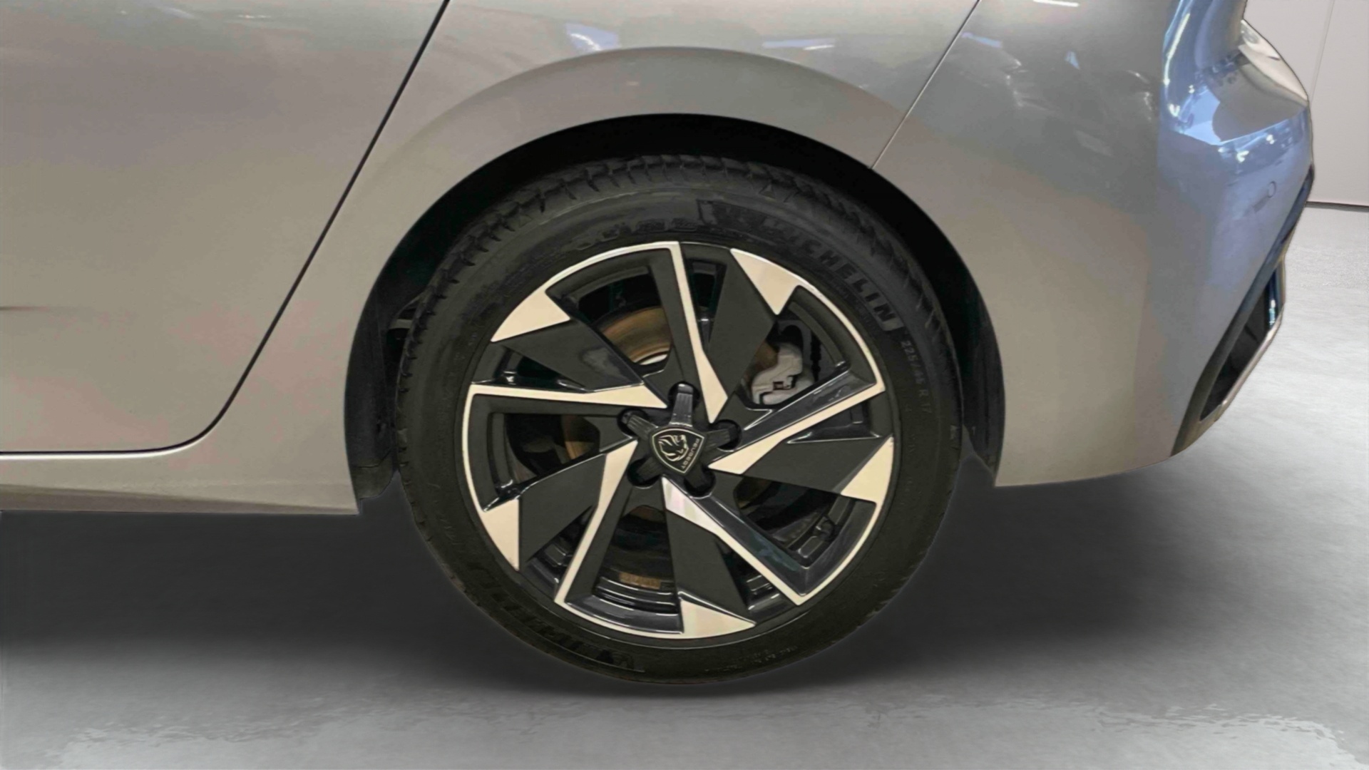 PEUGEOT 308 BlueHDi 130ch S&S EAT8 Allure
