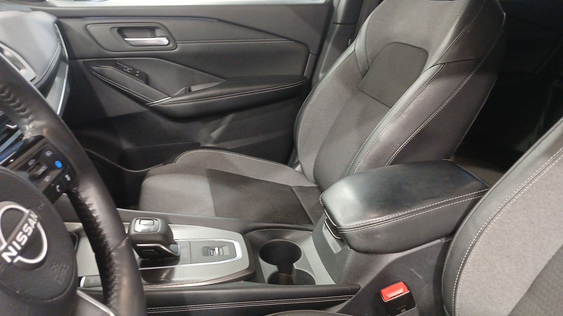 NISSAN QASHQAI Mild Hybrid 158 ch Xtronic N-Connecta