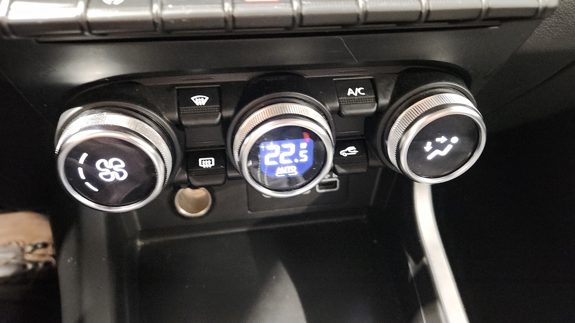RENAULT ARKANA TCe 140 EDC - 23 Evolution